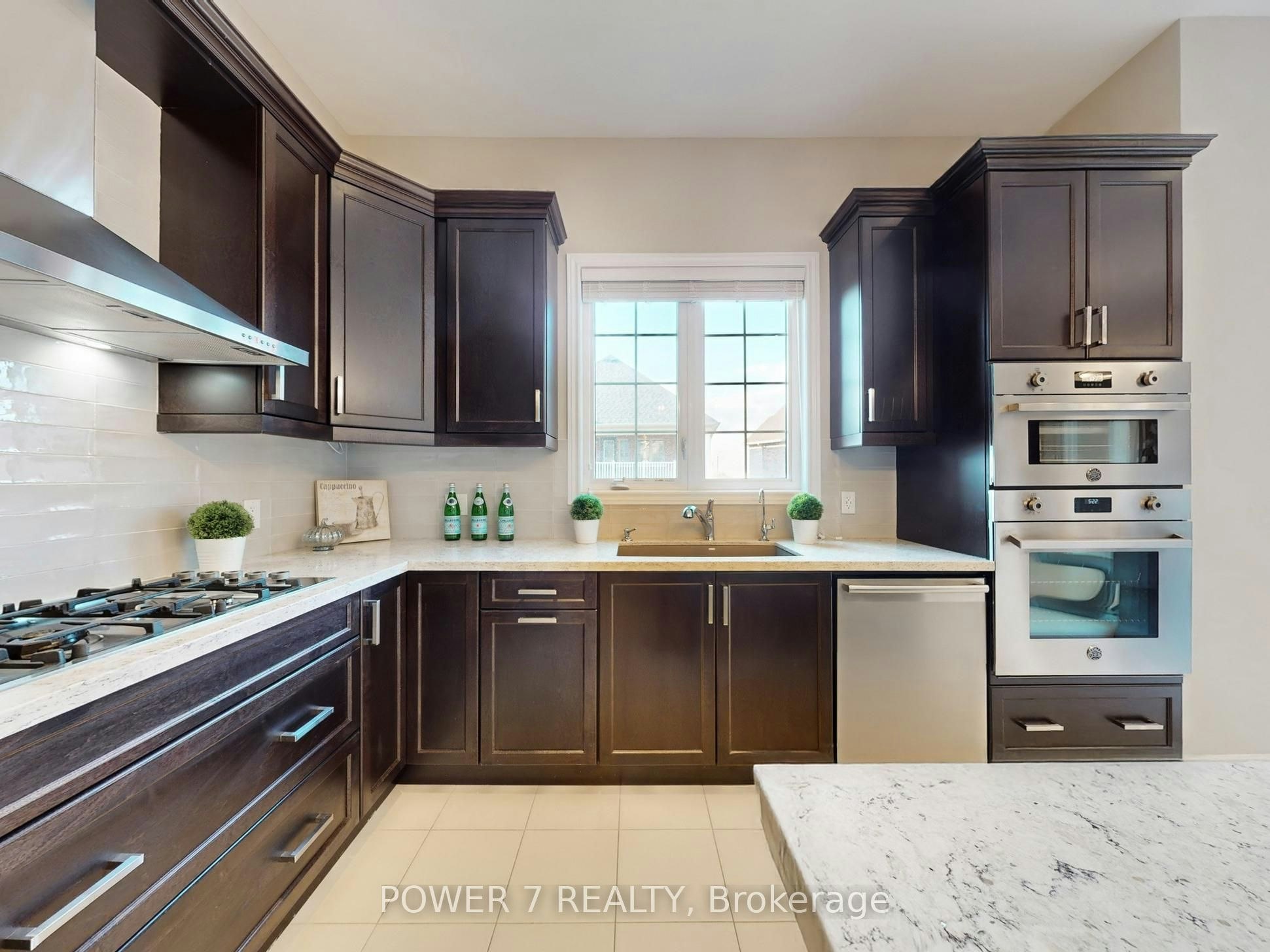 61 Match Point Court, Aurora, ON, L4G 3J1 - 18