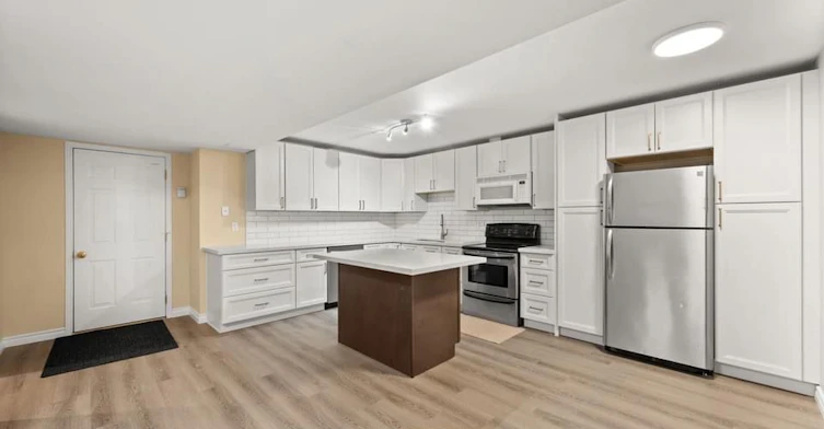 Basement-4 Smith Street, Bradford West Gwillimbury, ON, L3Z 3C9 - 2
