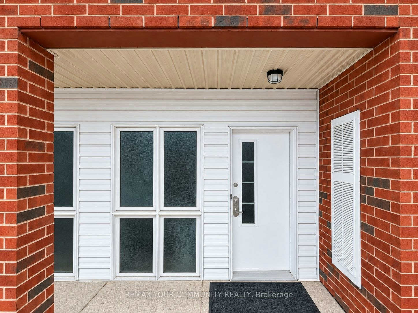 102-1 Center Street W, Richmond Hill, ON, L4C 3P3 2