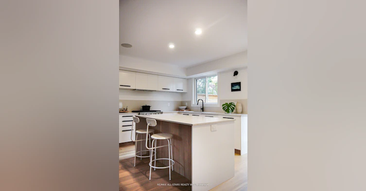 6032 Main Street, Whitchurch-Stouffville, ON, L4A 1B8 - 3