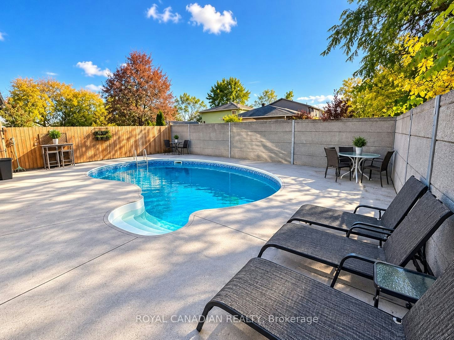 36 Maplegrove Avenue, Bradford West Gwillimbury, ON, L3Z 1S1