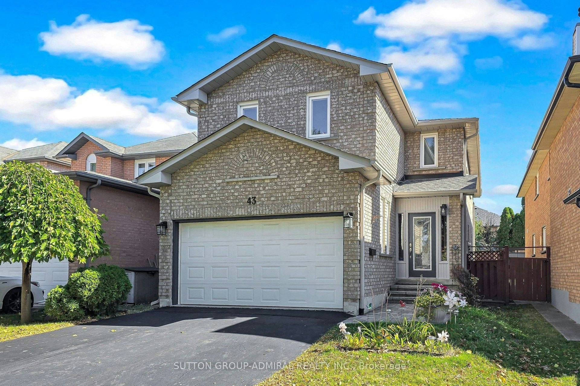 43 Berwick Crescent, Richmond Hill, ON, L4C 0B8