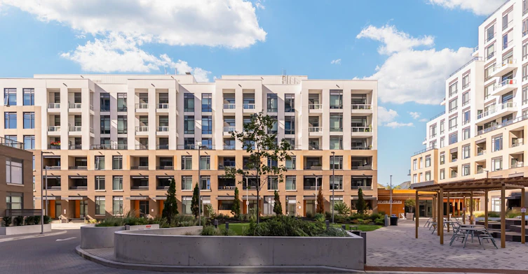 217-8 Beverley Glen Boulevard, Vaughan, ON, L4J 0L5 - 2