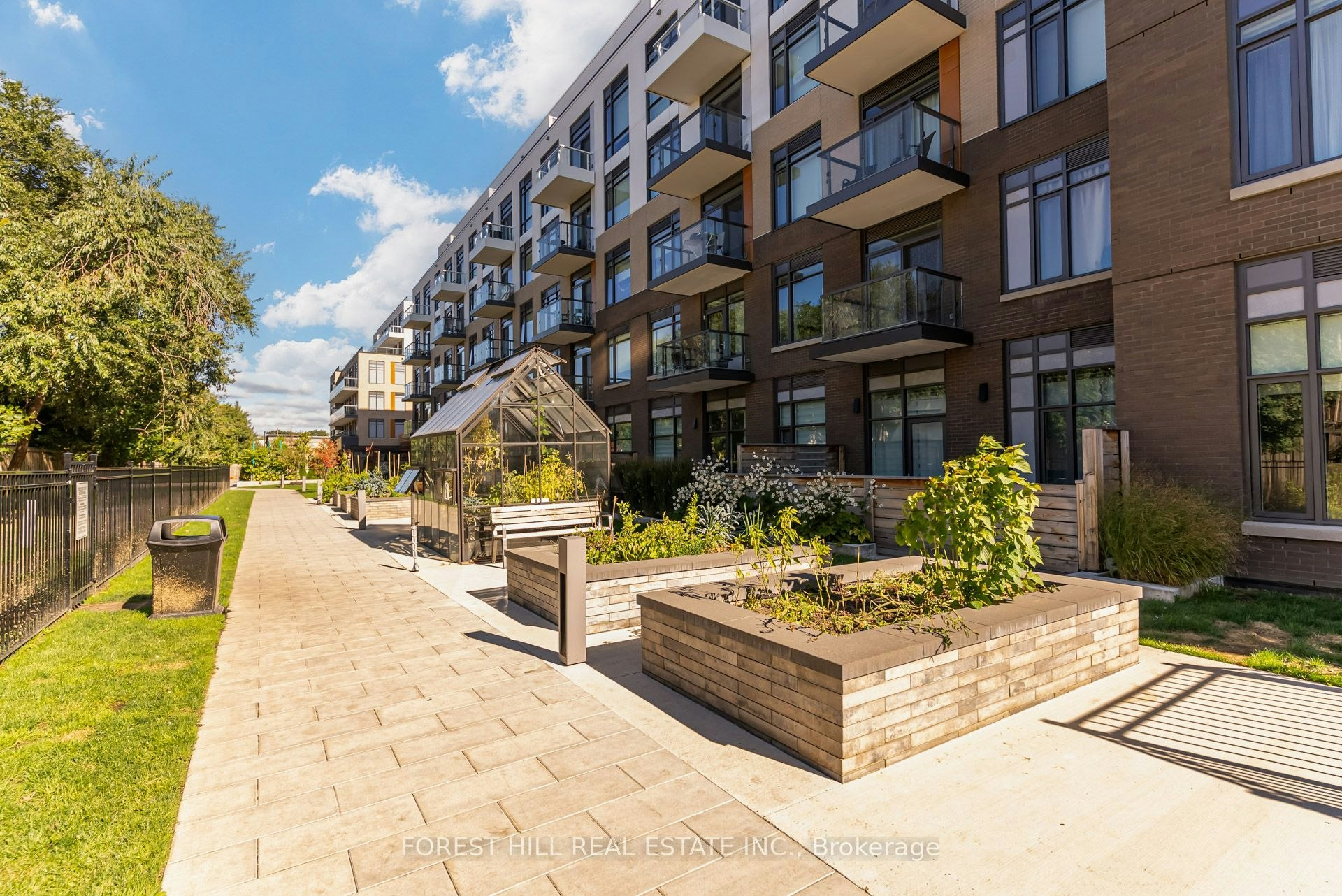 217-8 Beverley Glen Boulevard, Vaughan, ON, L4J 0L5 - 45