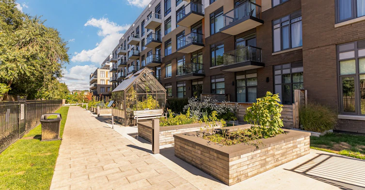 217-8 Beverley Glen Boulevard, Vaughan, ON, L4J 0L5 - 45