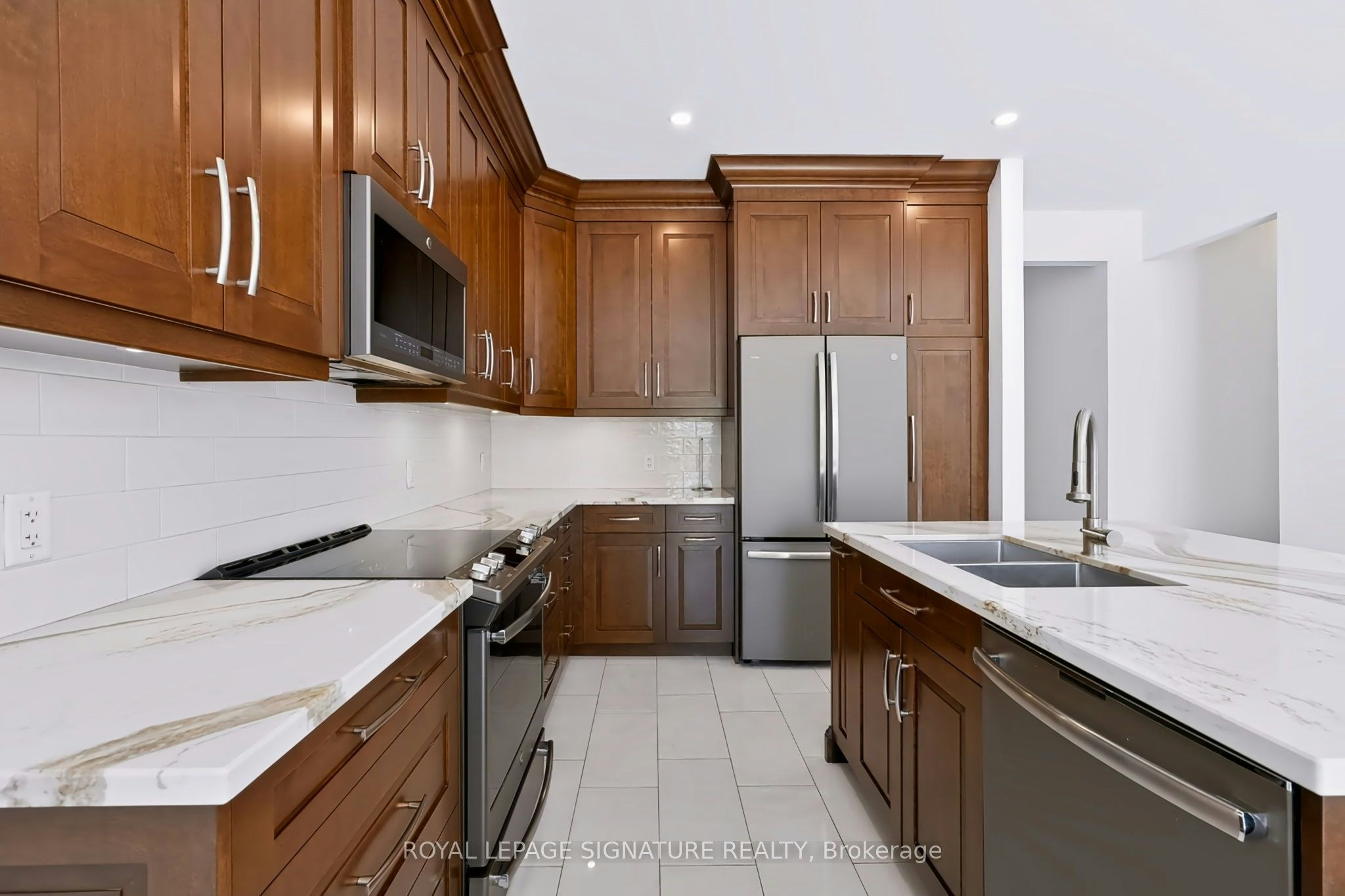 63 Woodroof Crescent, Aurora, ON, L4G 7H4 - 17
