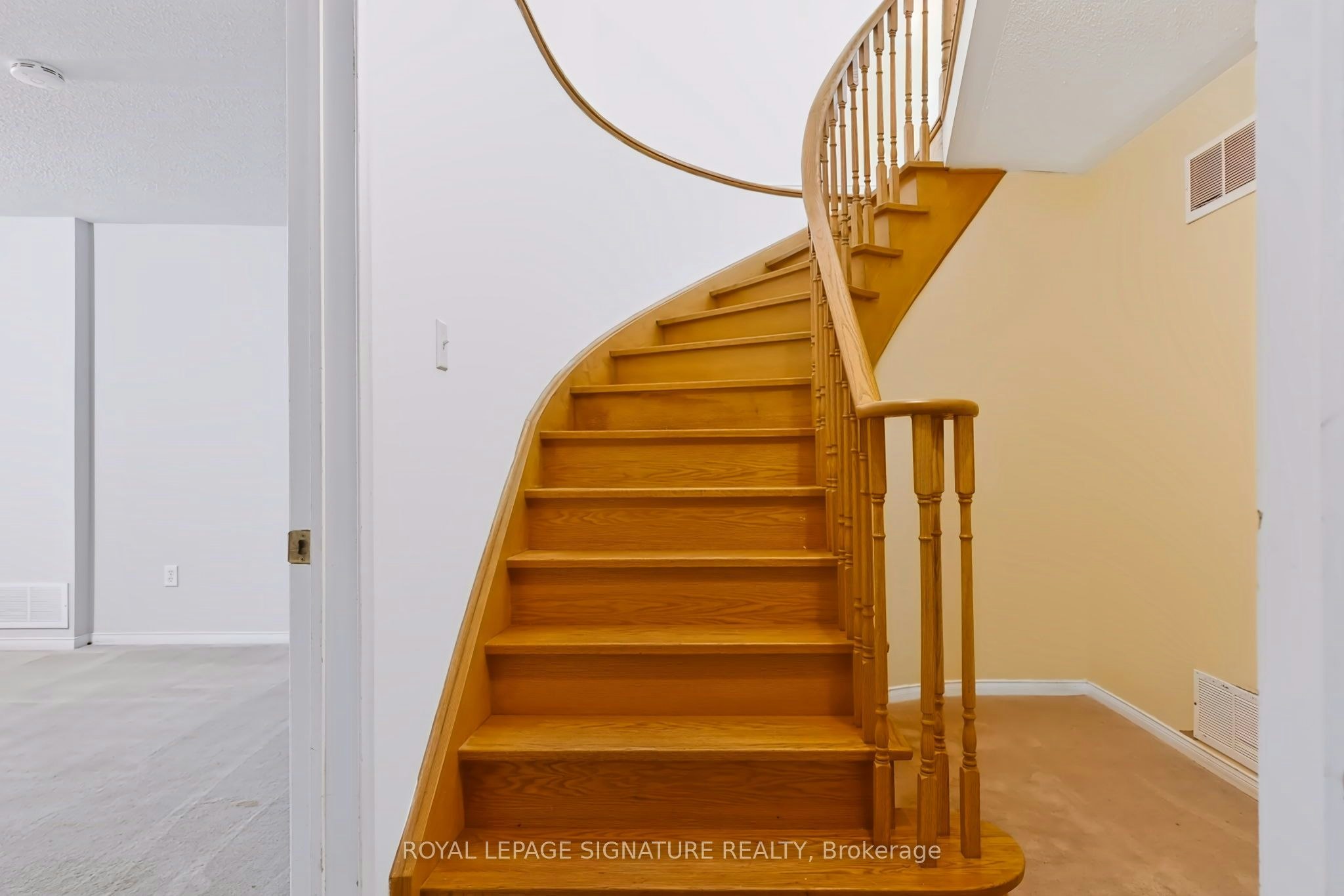 63 Woodroof Crescent, Aurora, ON, L4G 7H4 - 22