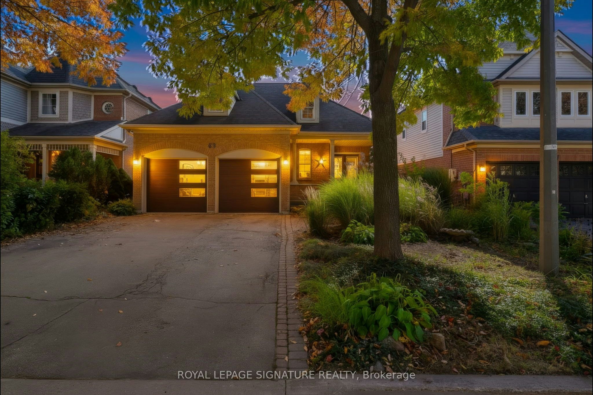 63 Woodroof Crescent, Aurora, ON, L4G 7H4 - 2
