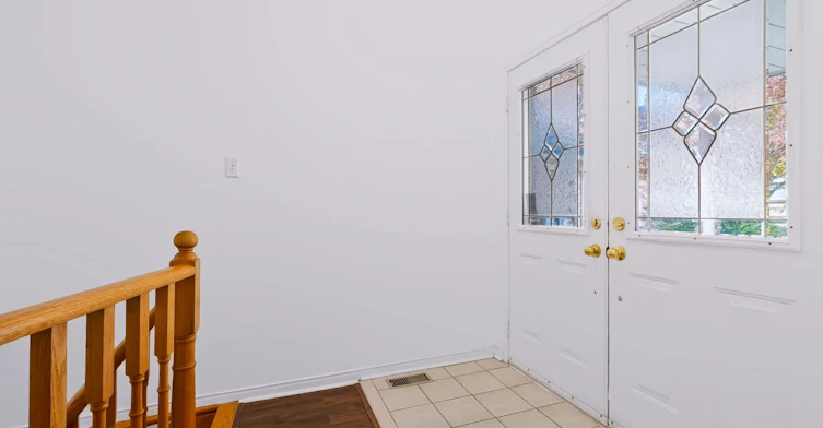 63 Woodroof Crescent, Aurora, ON, L4G 7H4 - 6