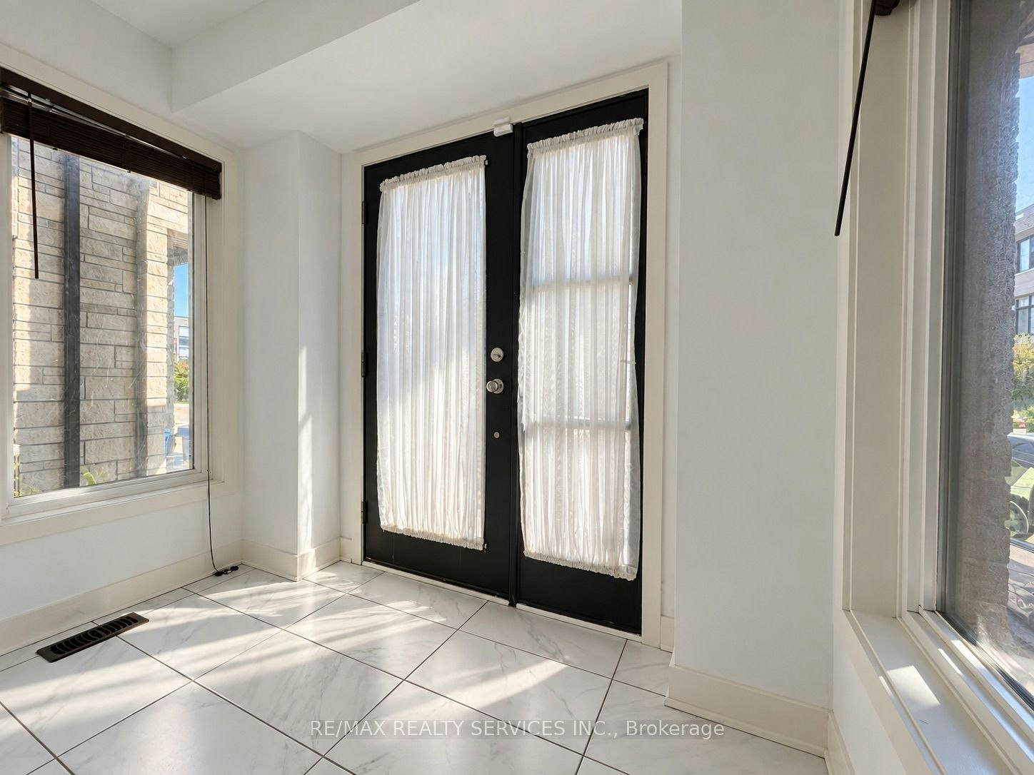 58 Pageant Avenue, Vaughan, ON, L4H 4R3 - 2