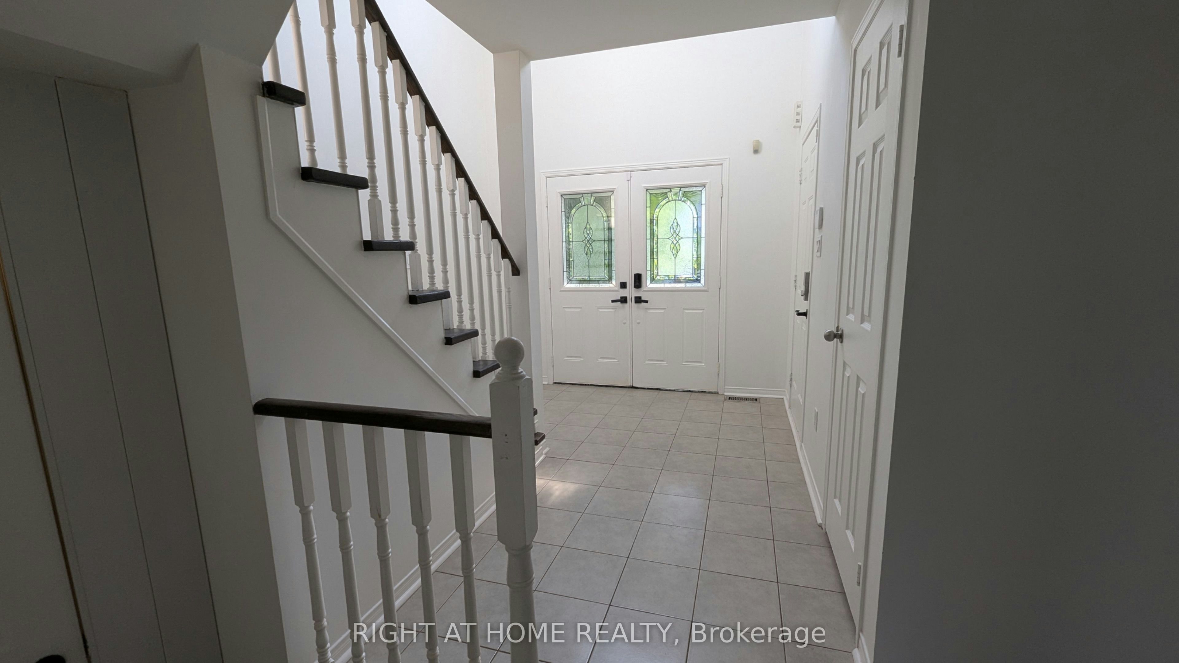 MAIN & UPPER-5 Faris Street, Bradford West Gwillimbury, ON, L3Z 0C6 - 6