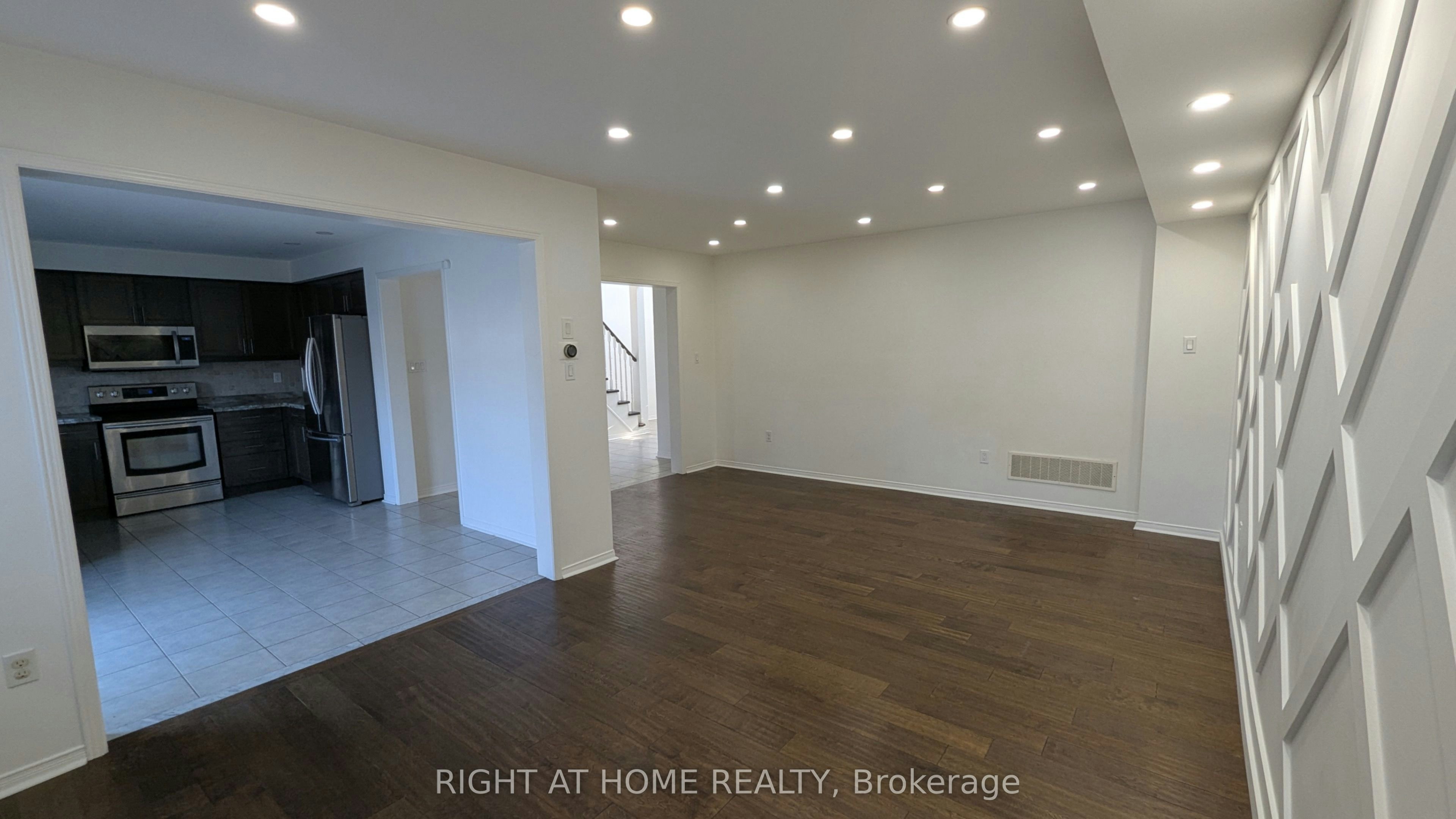 MAIN & UPPER-5 Faris Street, Bradford West Gwillimbury, ON, L3Z 0C6 - 10