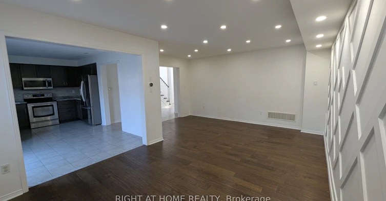 MAIN & UPPER-5 Faris Street, Bradford West Gwillimbury, ON, L3Z 0C6 - 10