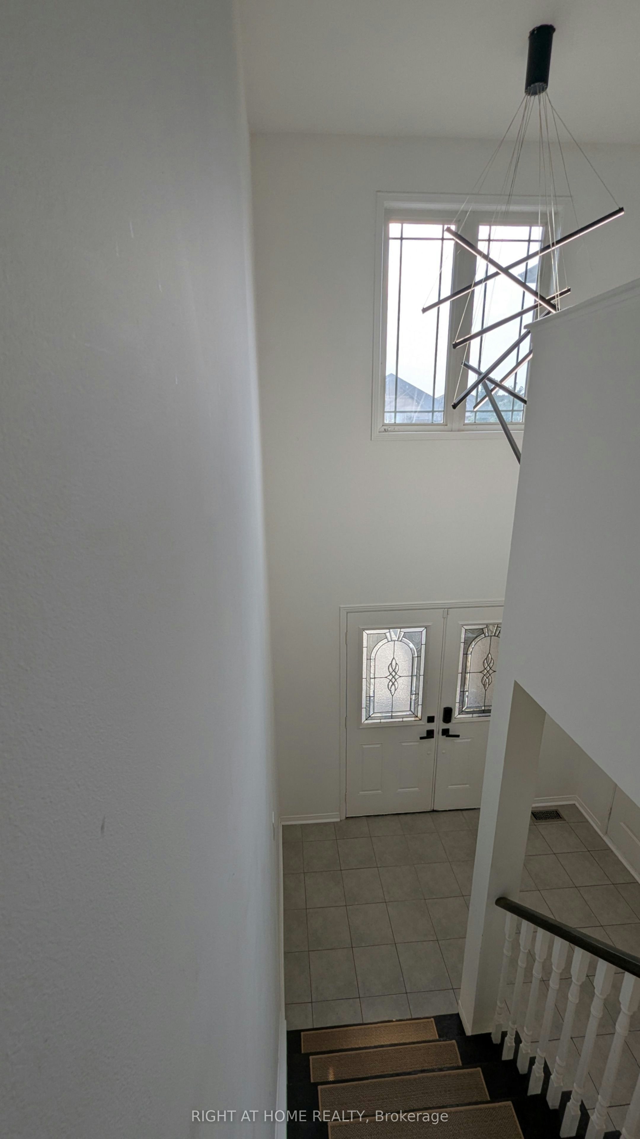 MAIN & UPPER-5 Faris Street, Bradford West Gwillimbury, ON, L3Z 0C6 - 16
