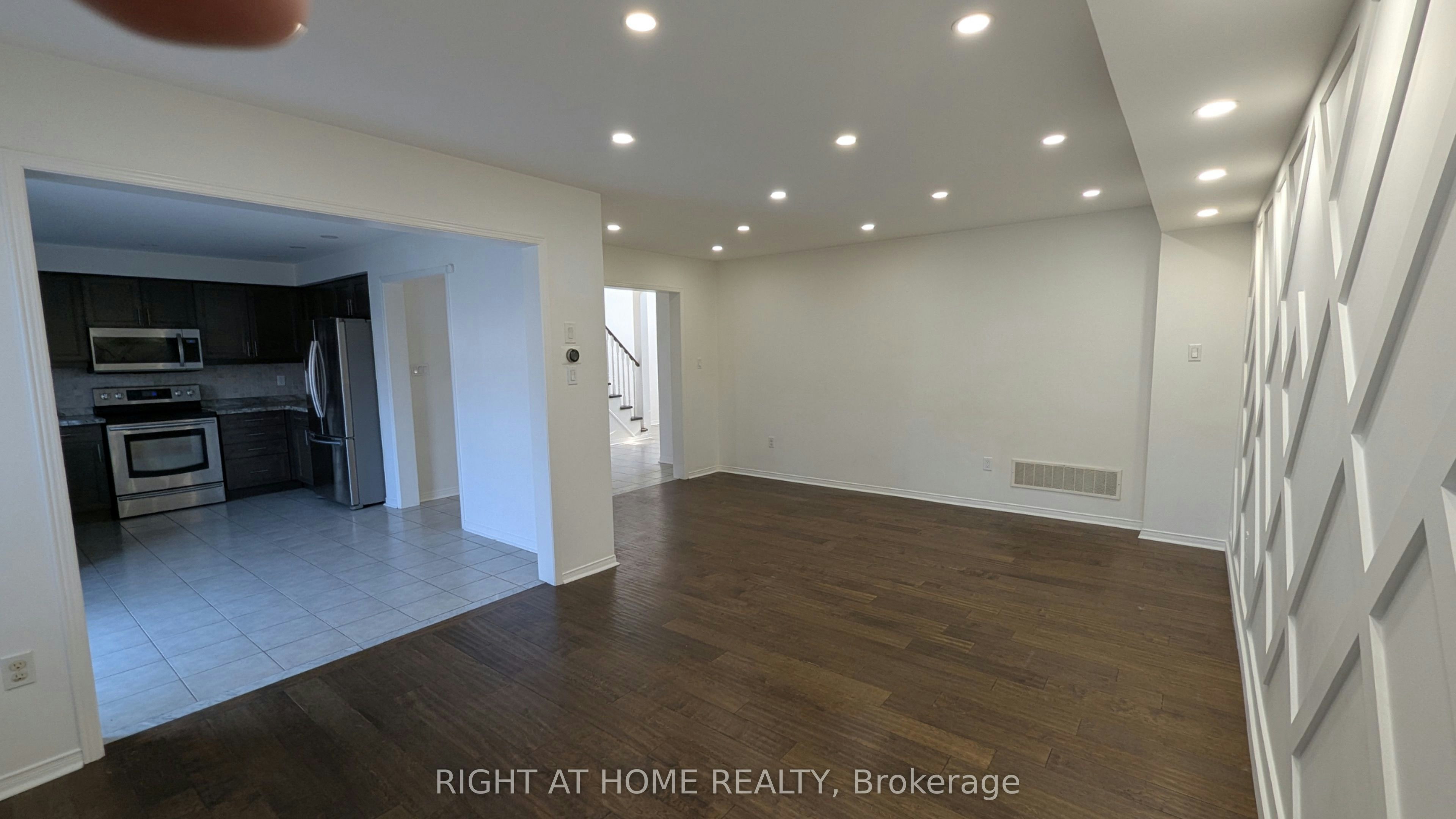 MAIN & UPPER-5 Faris Street, Bradford West Gwillimbury, ON, L3Z 0C6 - 9