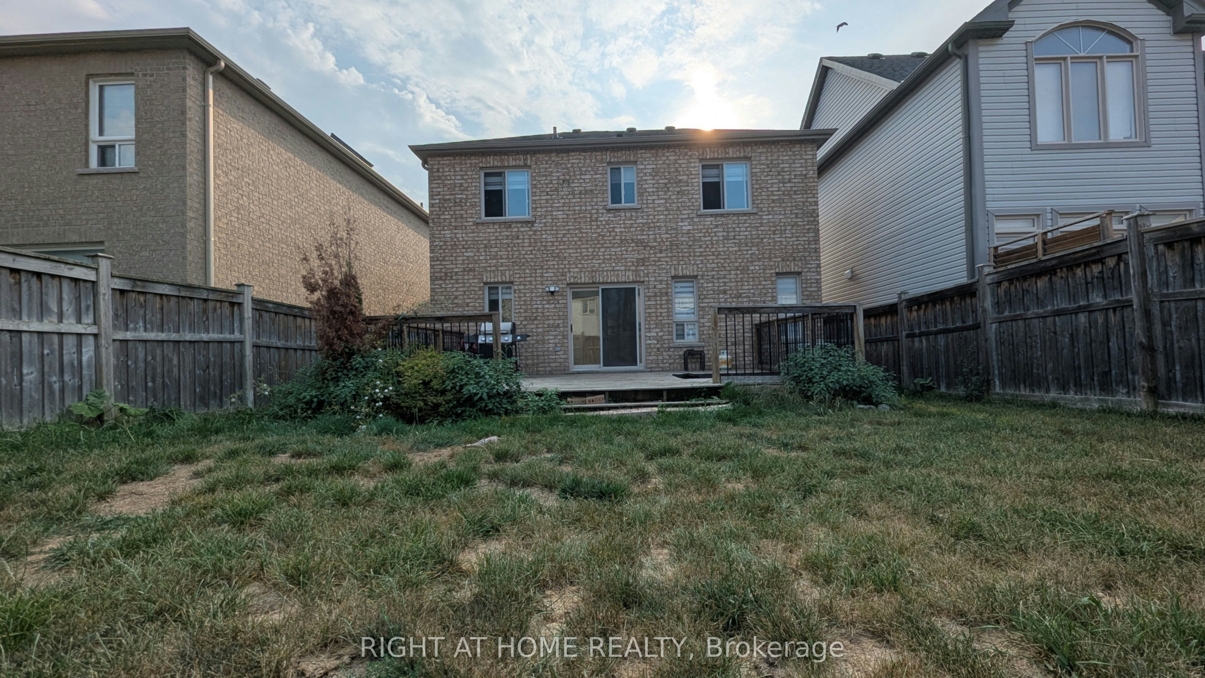 MAIN & UPPER-5 Faris Street, Bradford West Gwillimbury, ON, L3Z 0C6 - 36