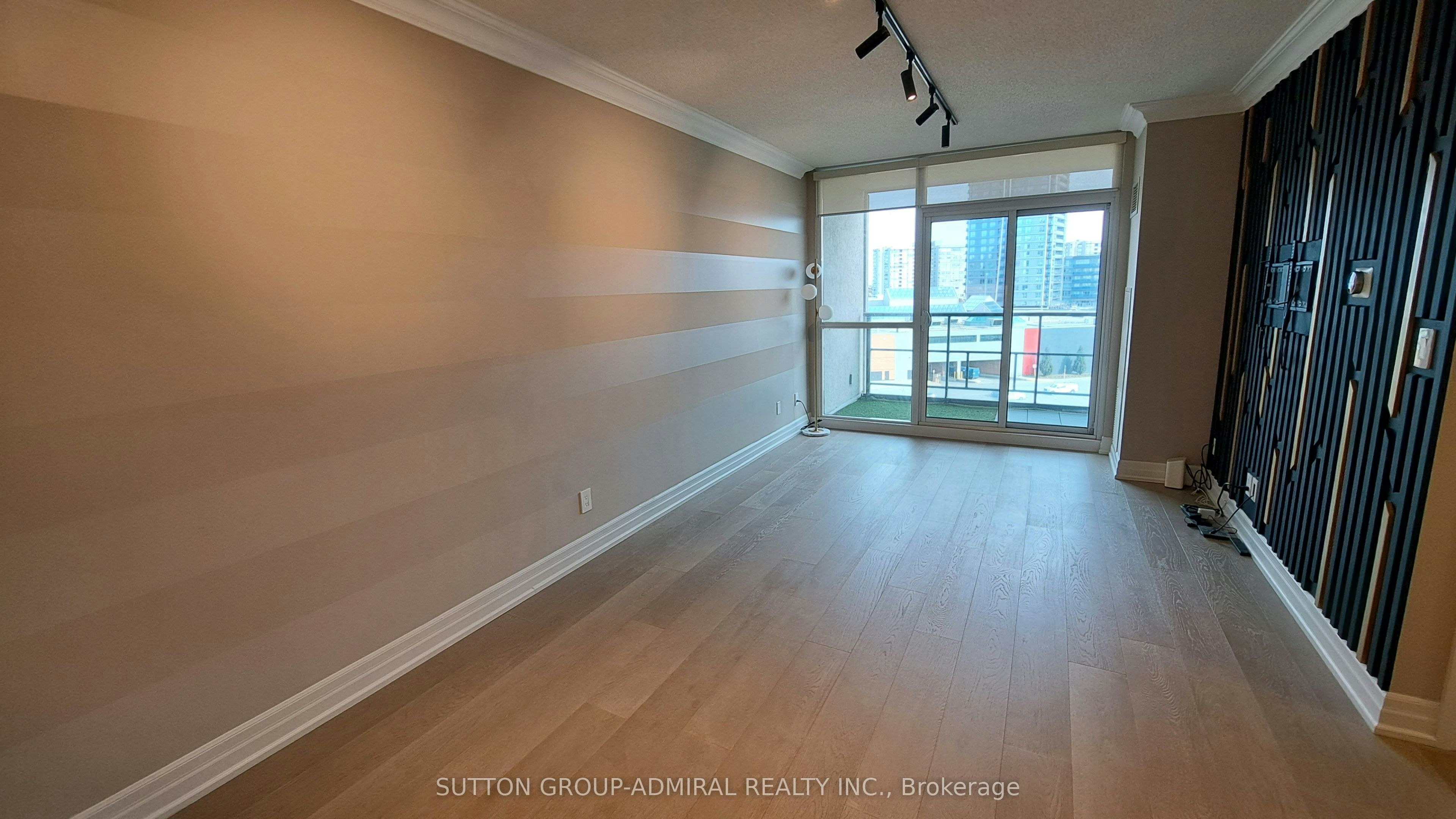#704-88 Promenade Circle, Vaughan, ON, L4J 9A4 - 4