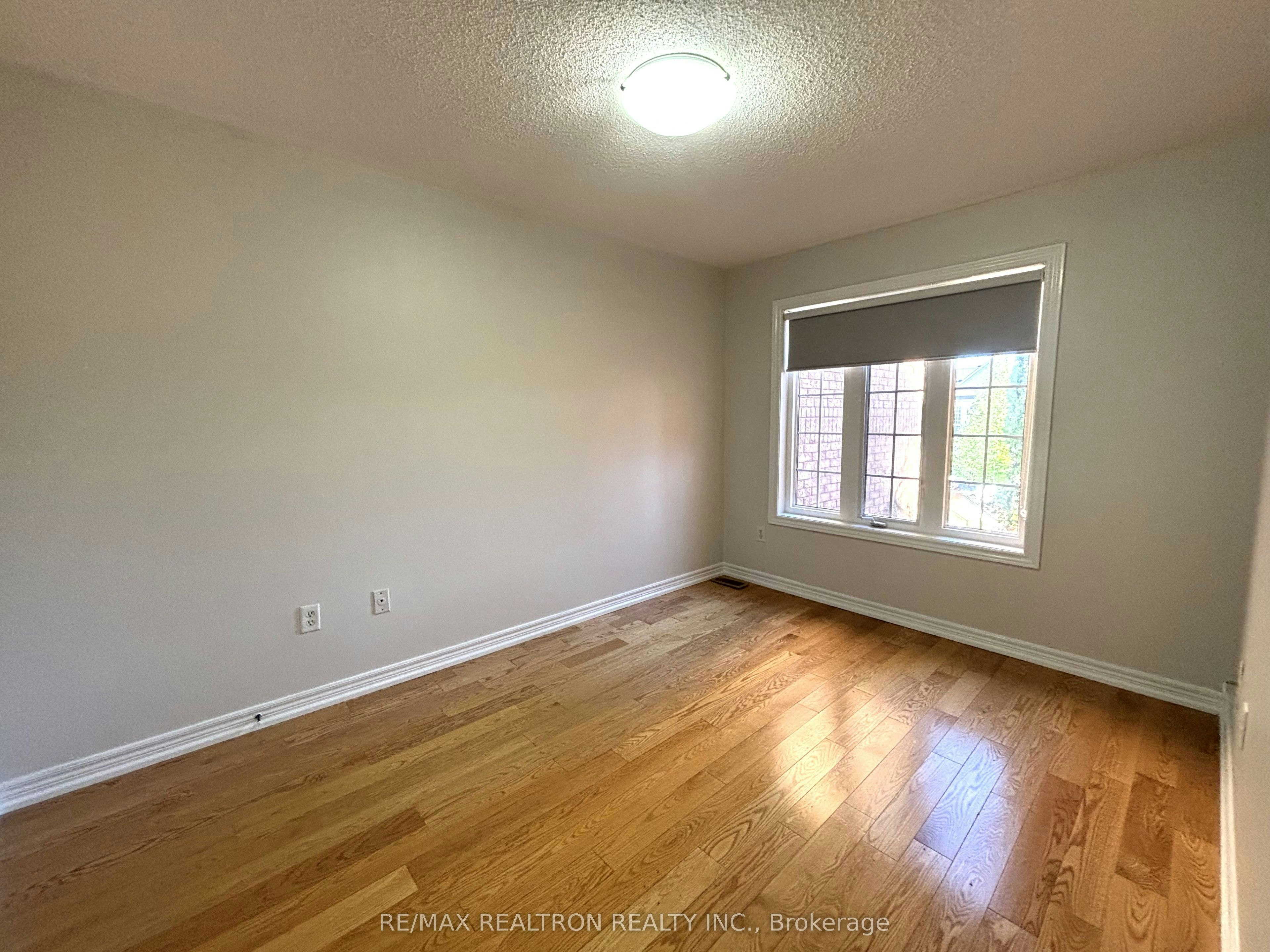 30 Venture Avenue, Richmond Hill, ON, L4S 2P2 - 24