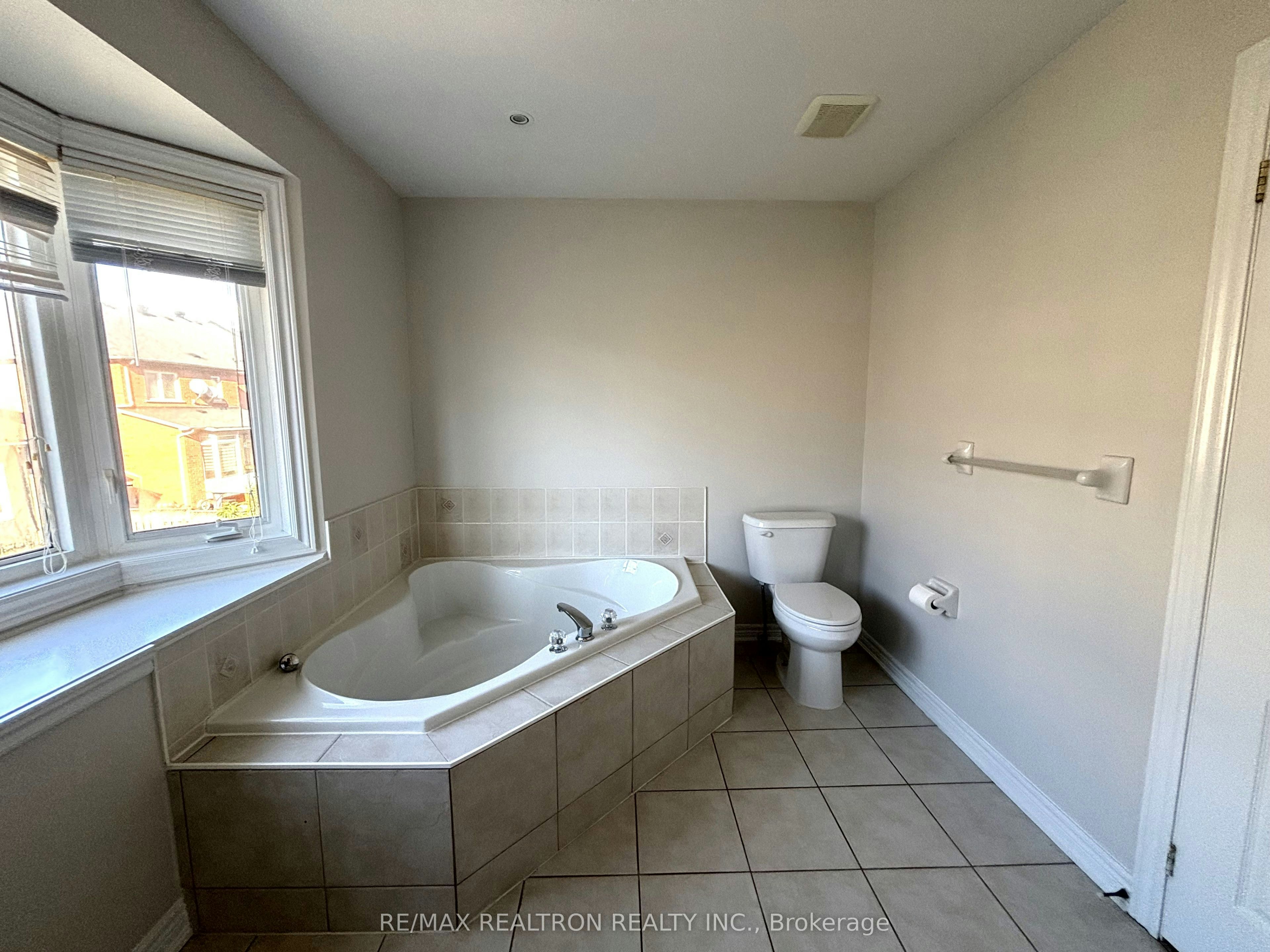 30 Venture Avenue, Richmond Hill, ON, L4S 2P2 - 31