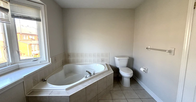 30 Venture Avenue, Richmond Hill, ON, L4S 2P2 - 31