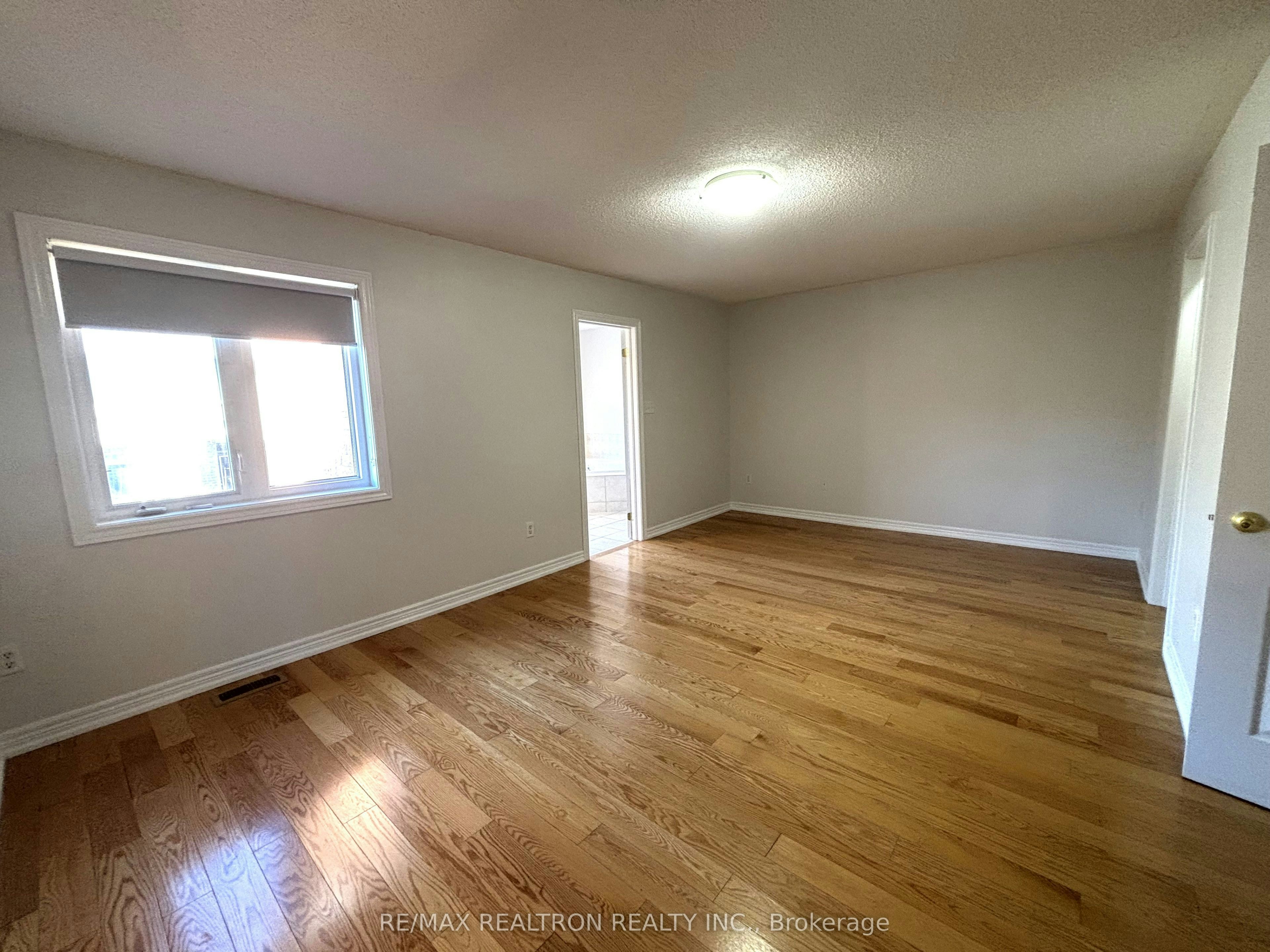 30 Venture Avenue, Richmond Hill, ON, L4S 2P2 - 28
