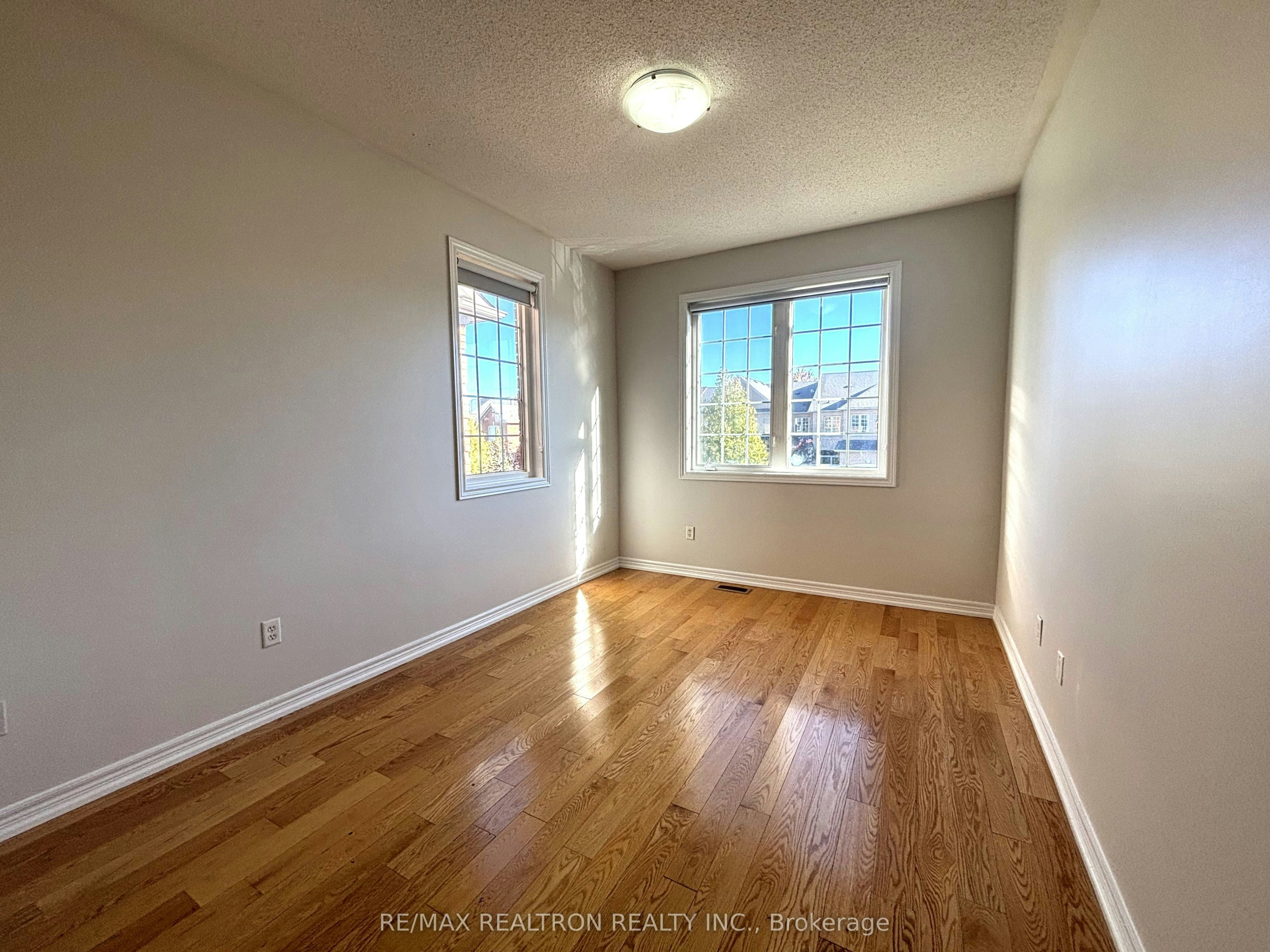 30 Venture Avenue, Richmond Hill, ON, L4S 2P2 - 20