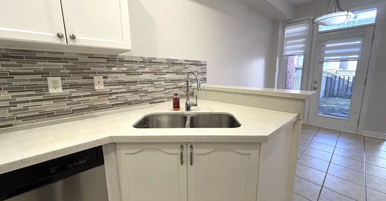 30 Venture Avenue, Richmond Hill, ON, L4S 2P2 - 16