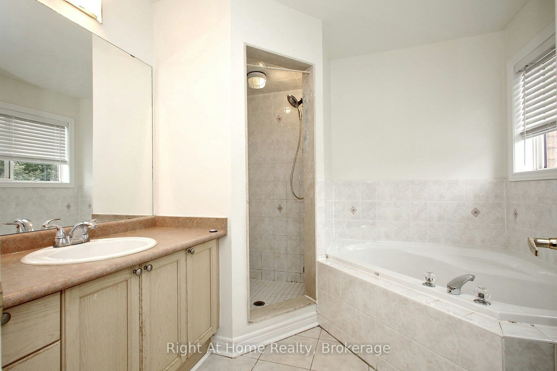 Upper-181 Fairlane Crescent, Vaughan, ON, L4H 2G8 - 30