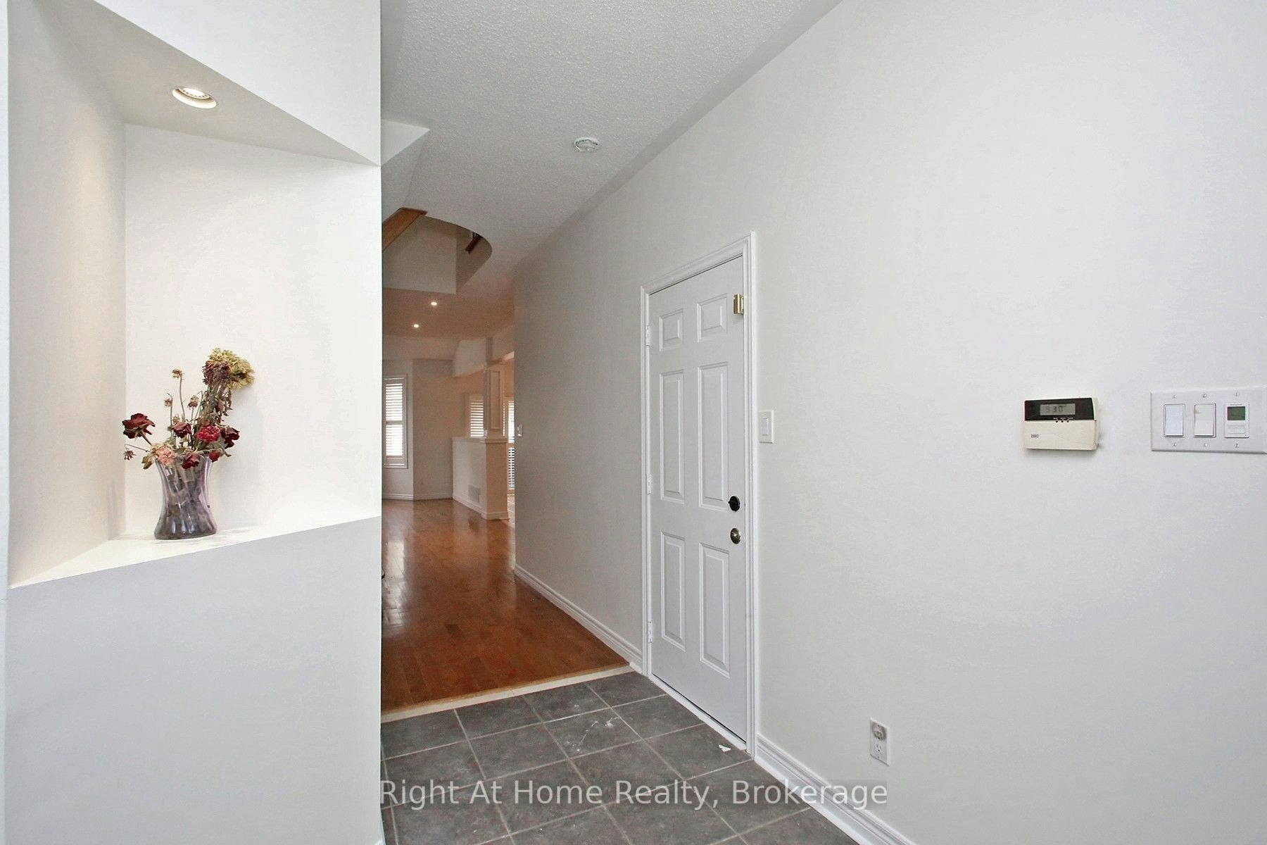Upper-181 Fairlane Crescent, Vaughan, ON, L4H 2G8 - 4