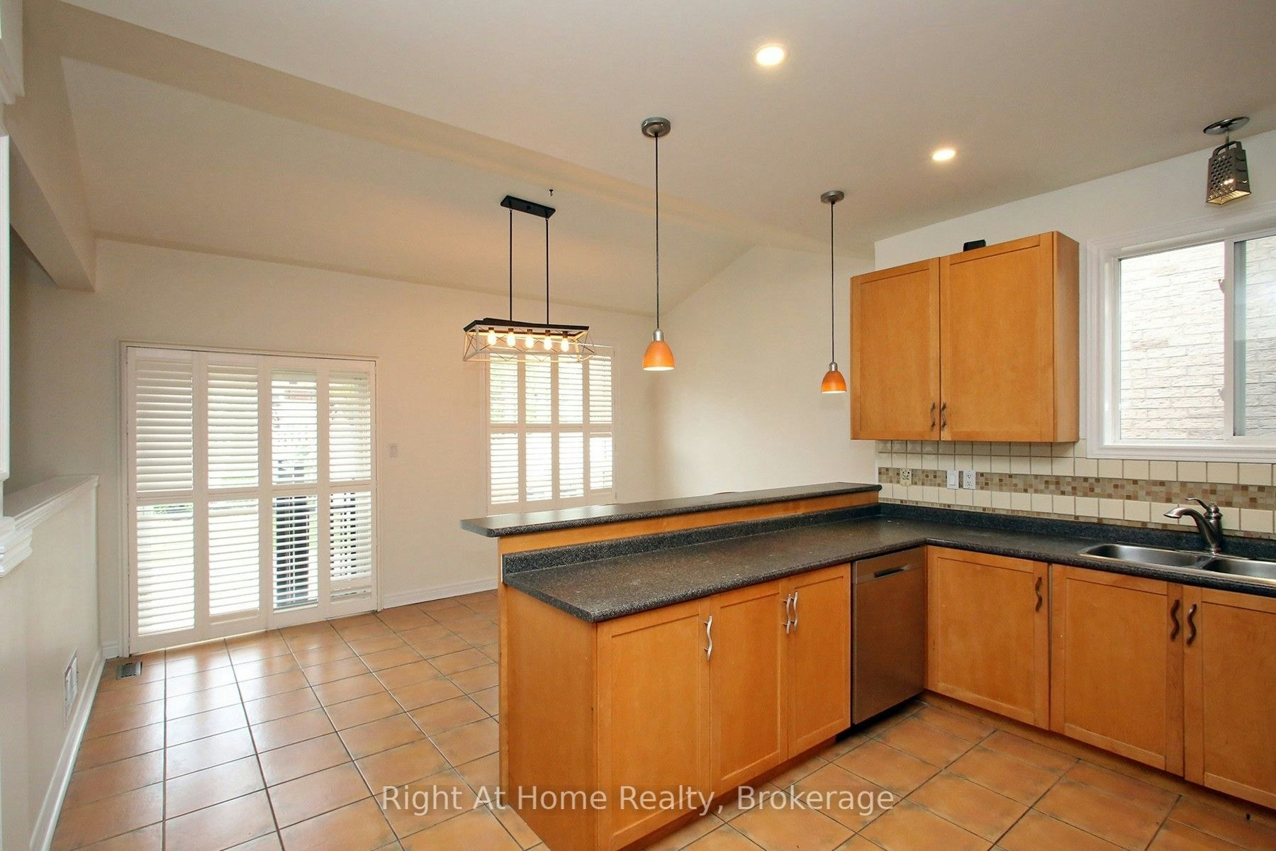 Upper-181 Fairlane Crescent, Vaughan, ON, L4H 2G8 - 21