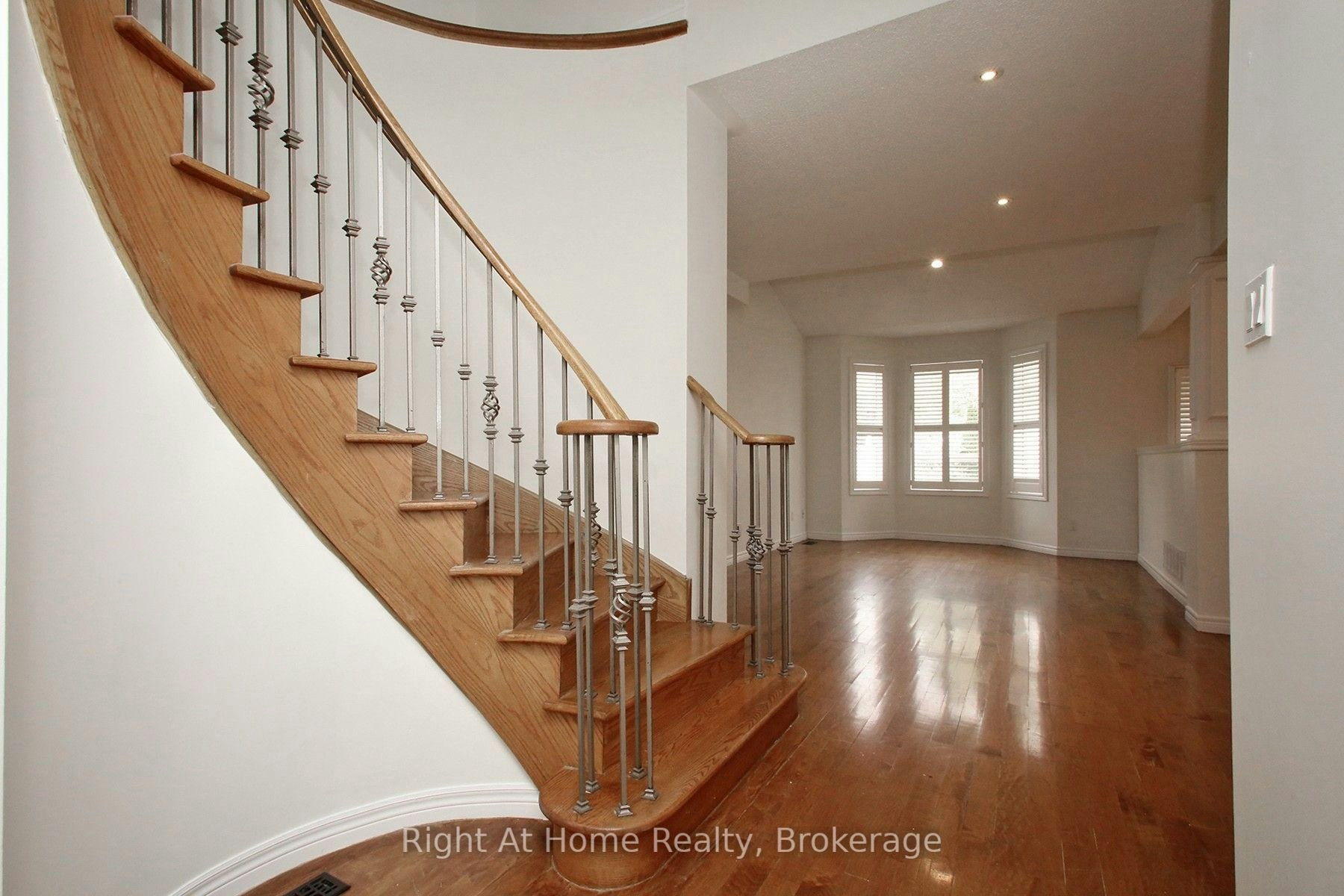Upper-181 Fairlane Crescent, Vaughan, ON, L4H 2G8 - 6