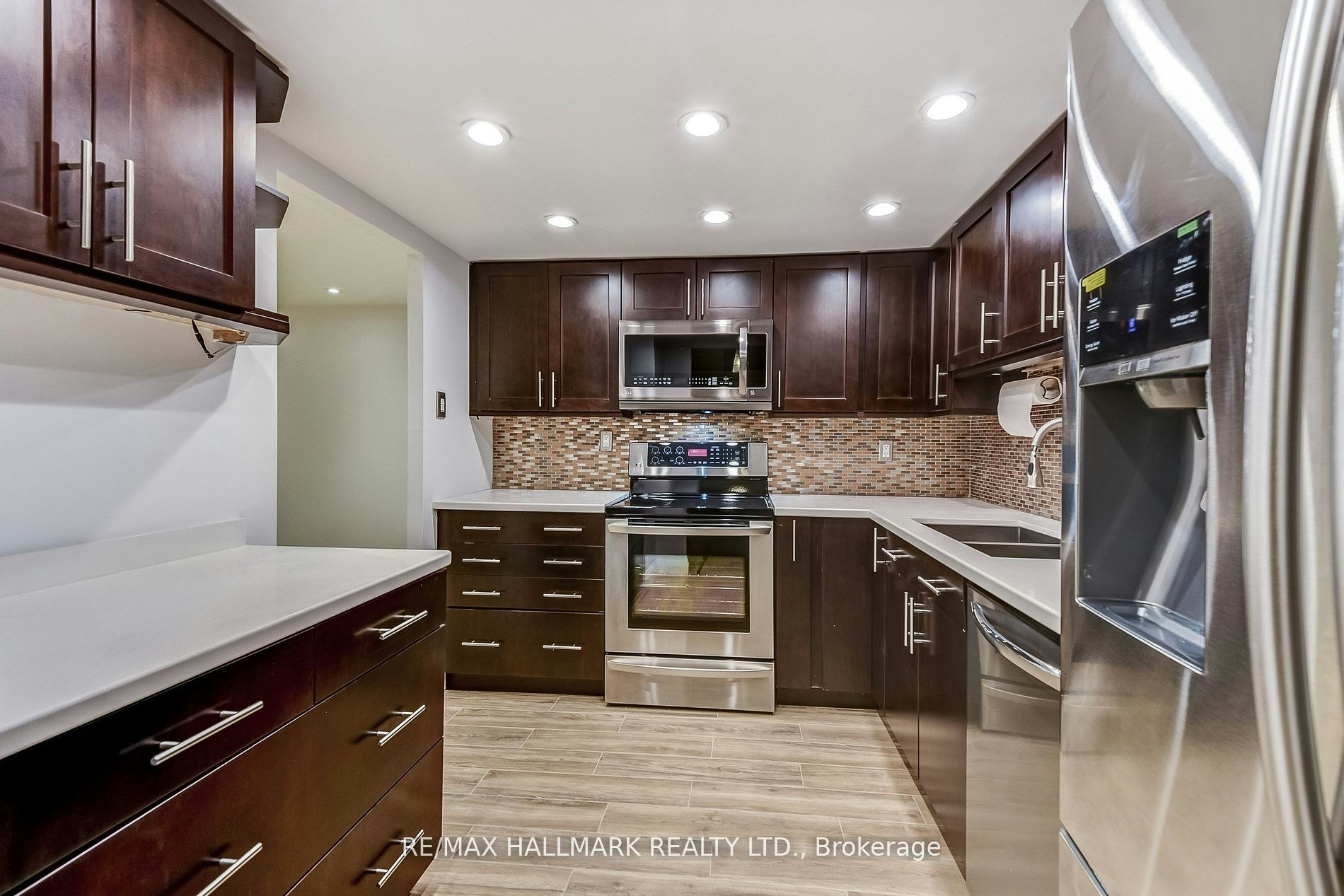 1211-20 Harding Boulevard W, Richmond Hill, ON, L4C 9S4 - 24