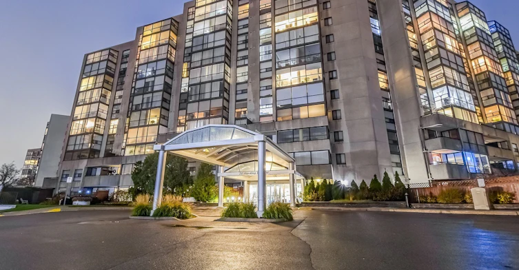 1211-20 Harding Boulevard W, Richmond Hill, ON, L4C 9S4