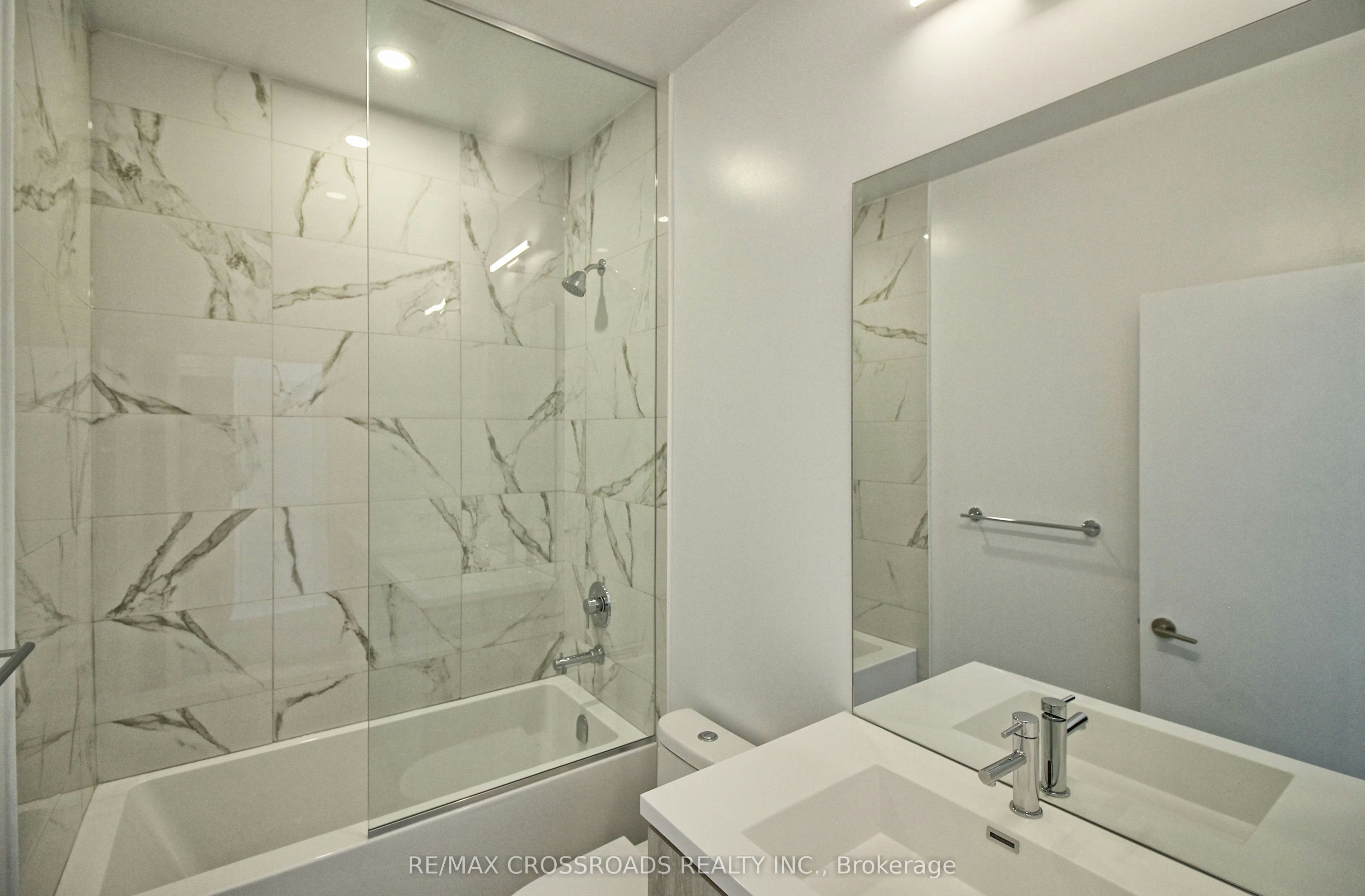2117-38 Honeycrisp Crescent, Vaughan, ON, L4K 0M8 - 6