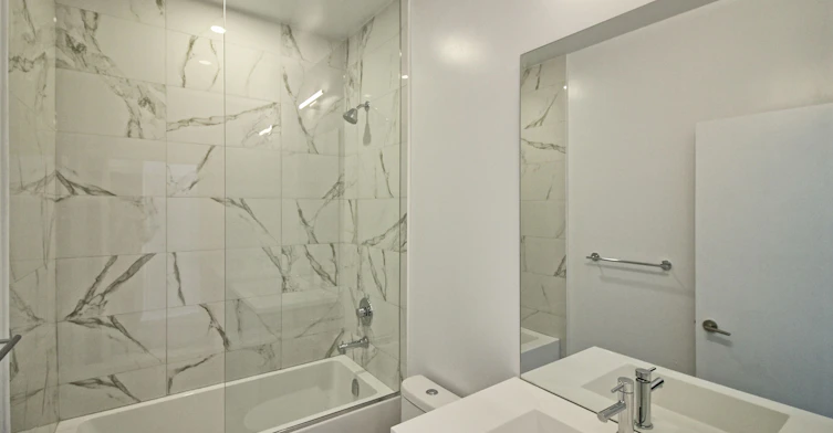 2117-38 Honeycrisp Crescent, Vaughan, ON, L4K 0M8 - 6