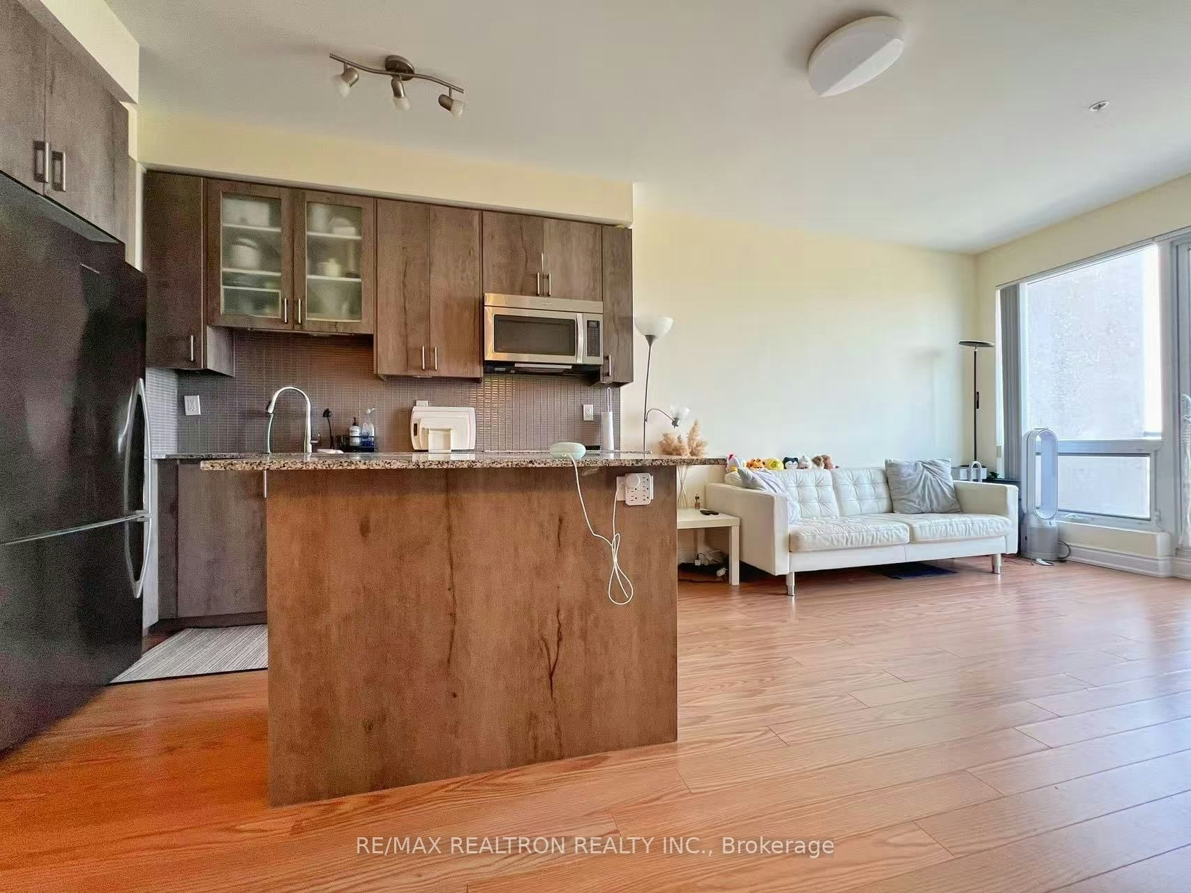 1611-9088 Yonge Street, Richmond Hill, ON, L4C 0Y6 - 7