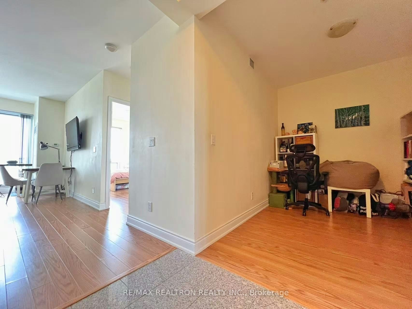 1611-9088 Yonge Street, Richmond Hill, ON, L4C 0Y6 - 3