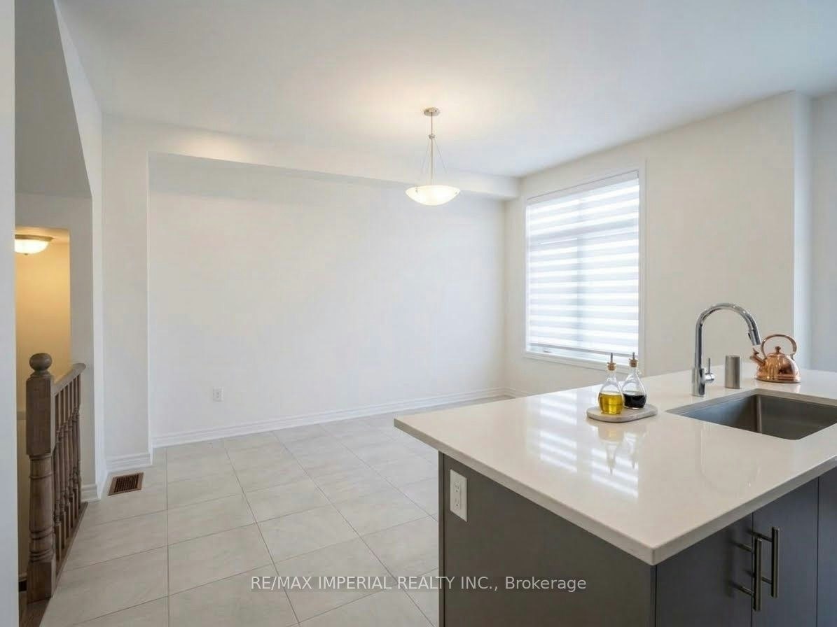 103 Mumbai Drive, Markham, ON, L3S 3K5 - 4