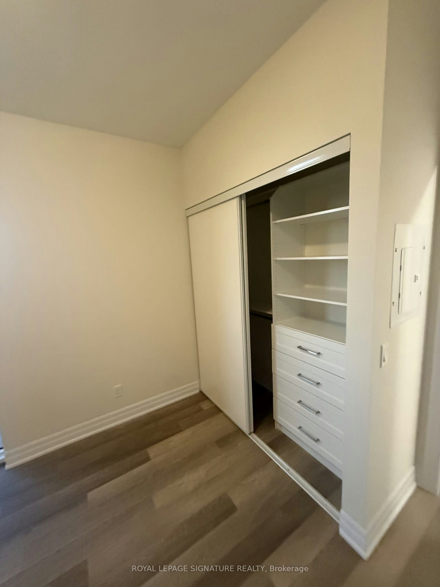 610-9085 Jane Street, Vaughan, ON, L4K 0L8 - 23