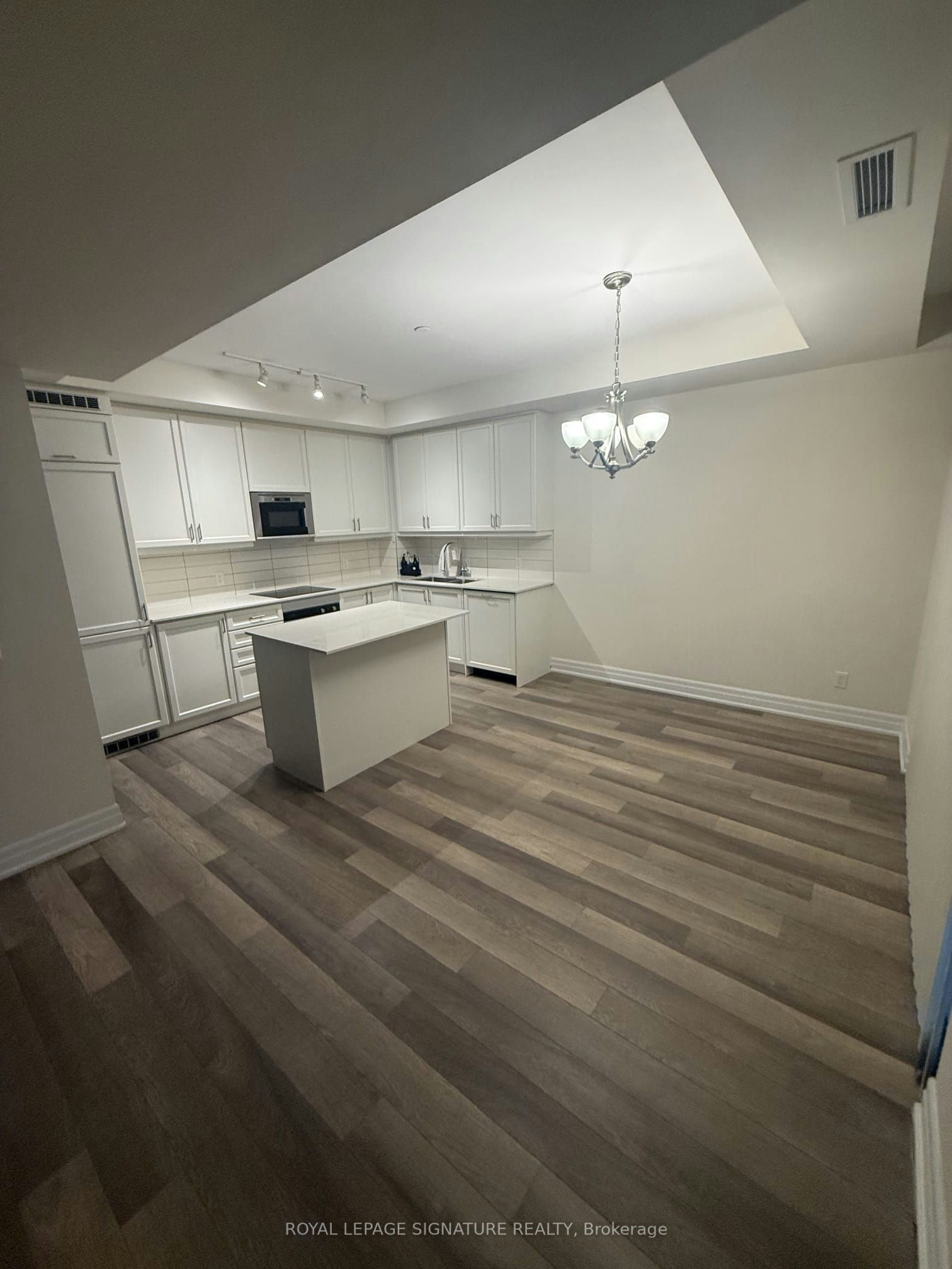 610-9085 Jane Street, Vaughan, ON, L4K 0L8 - 16