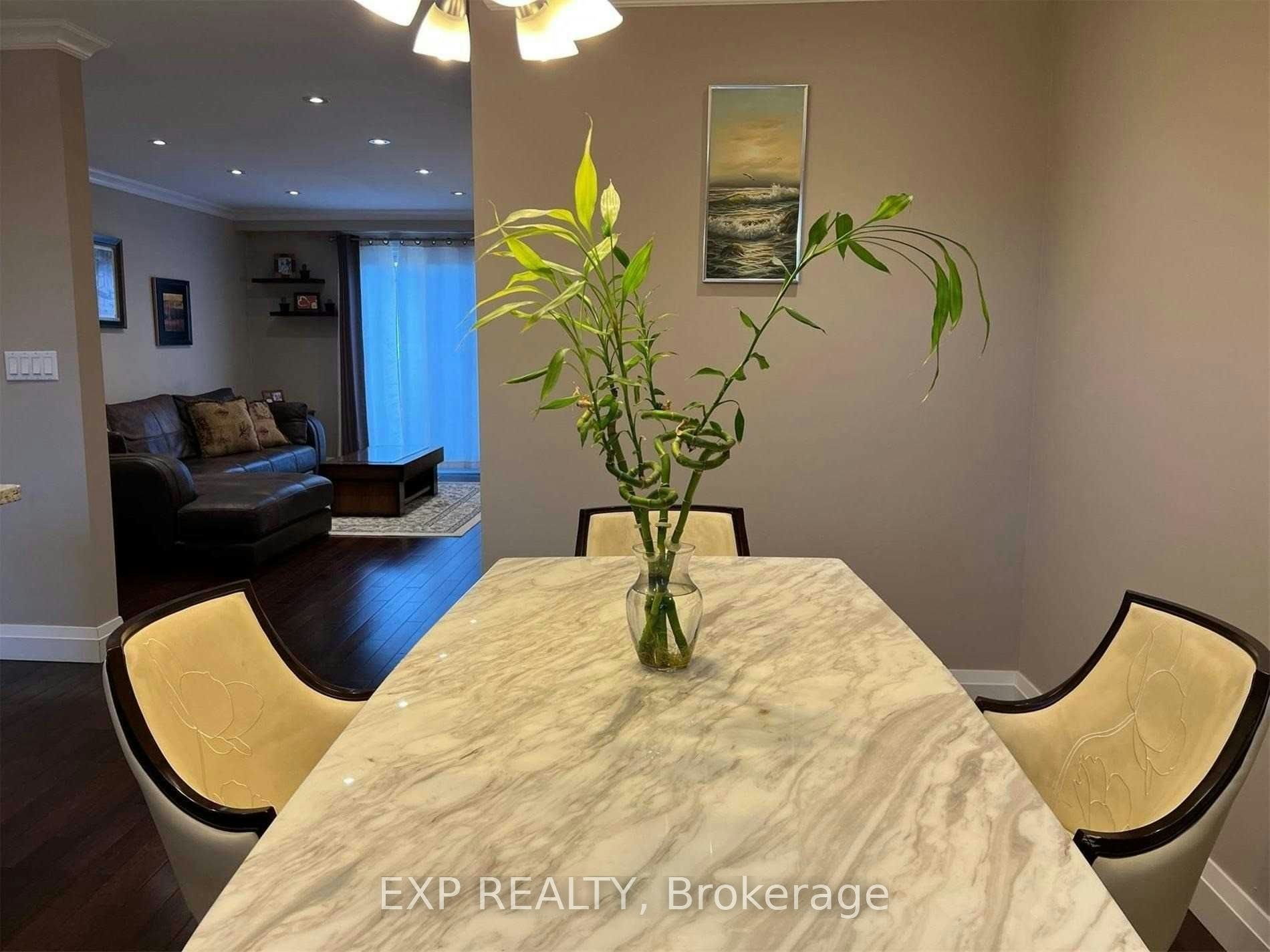 56-1776 John Street, Markham, ON, L3T 1Y9 - 3