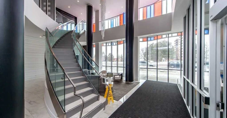906-9471 Yonge Street, Richmond Hill, ON, L4C 0Z5 - 2