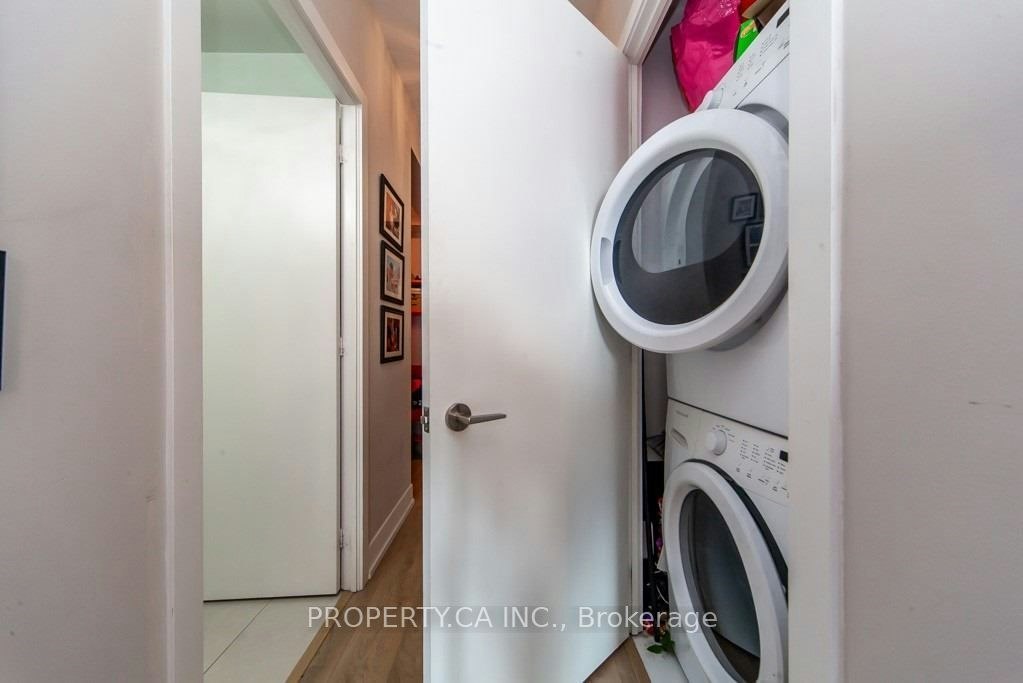 906-9471 Yonge Street, Richmond Hill, ON, L4C 0Z5 - 10