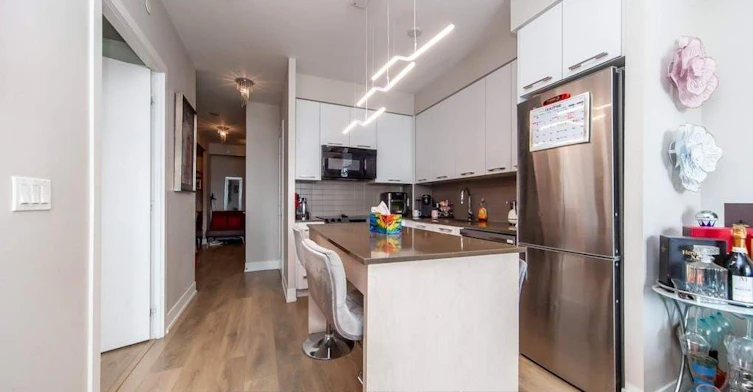 906-9471 Yonge Street, Richmond Hill, ON, L4C 0Z5 - 5