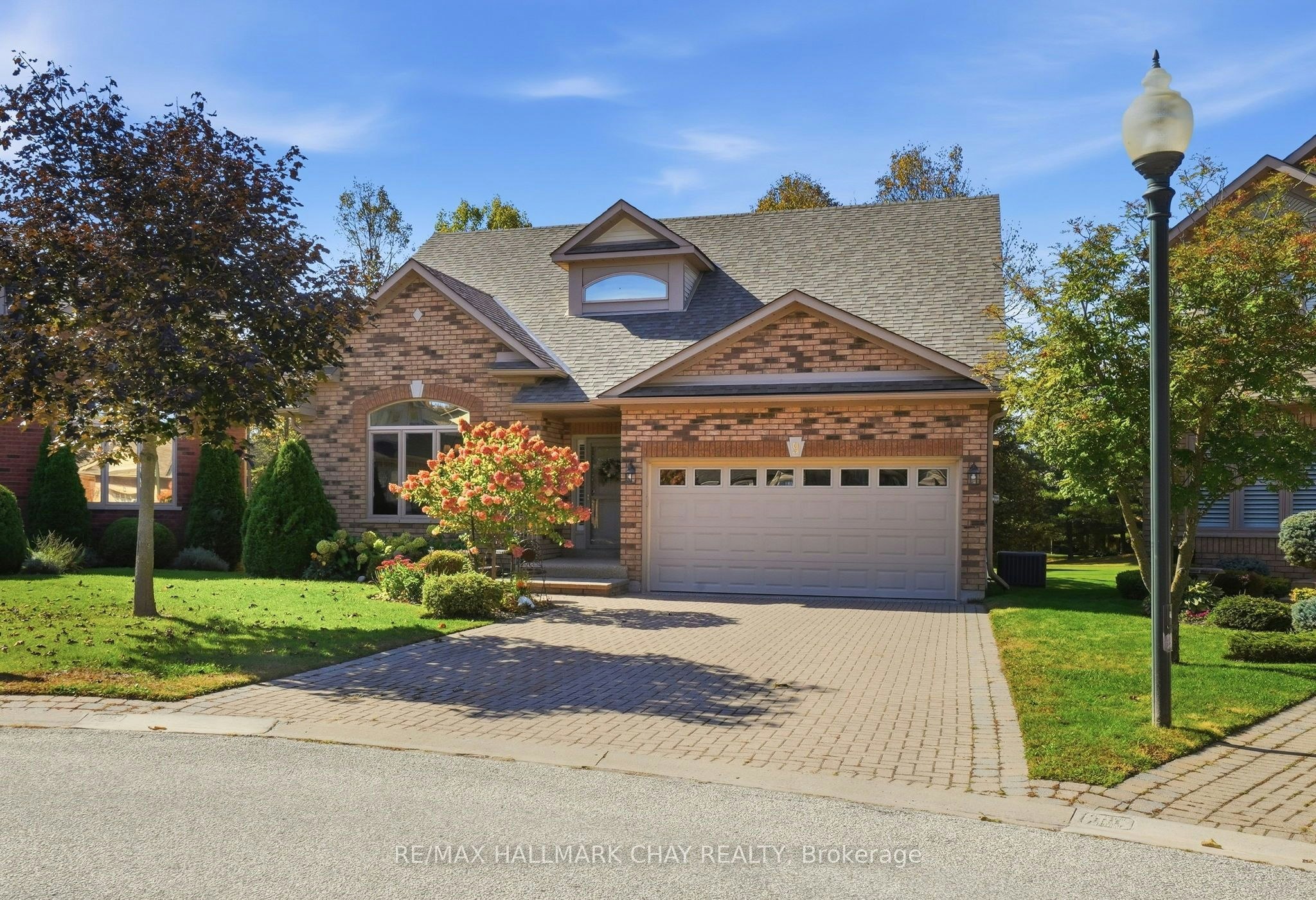 9 La Costa Court, New Tecumseth, ON, L9R 1Z4