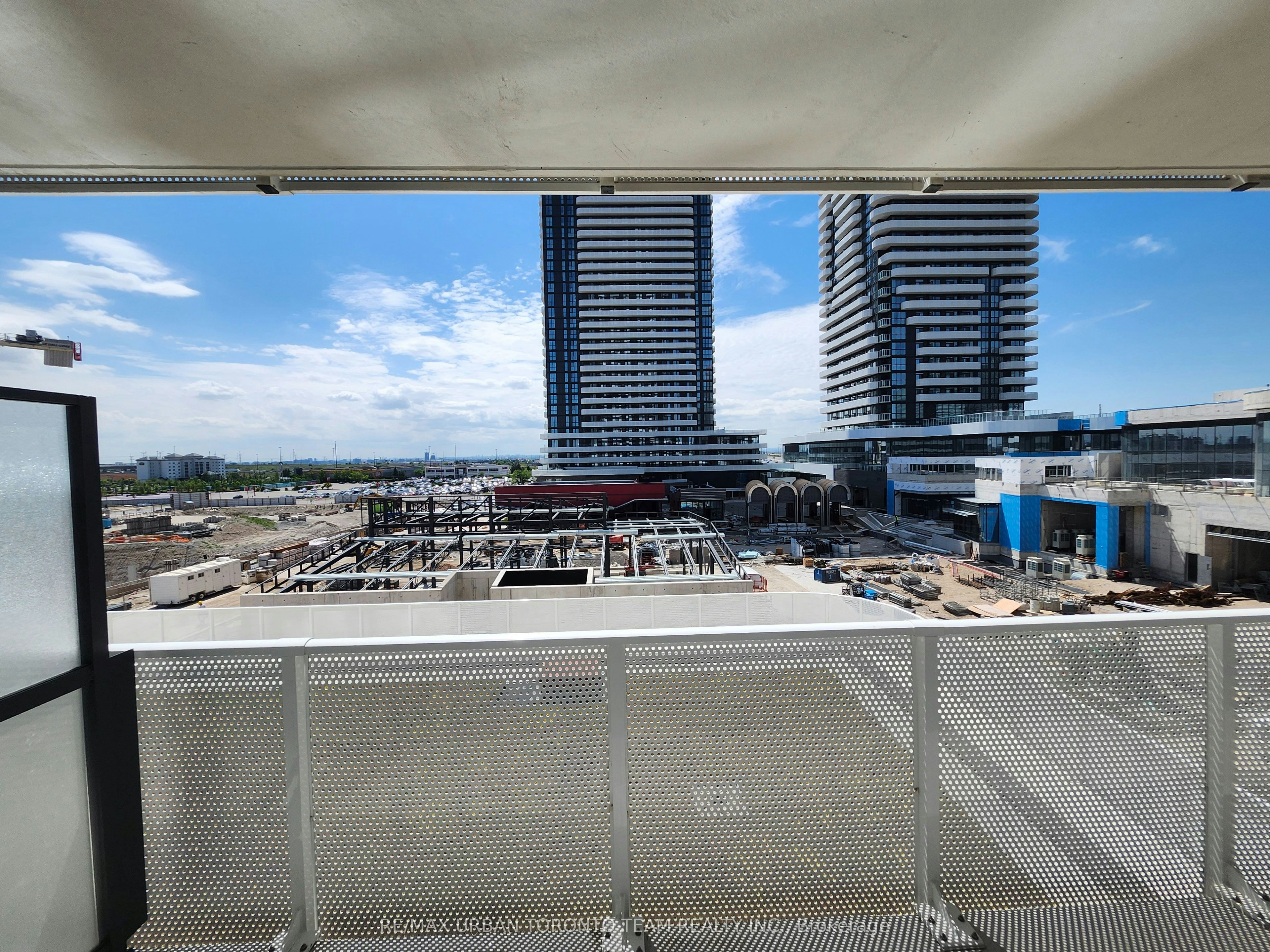 521-28 Interchange Way, Vaughan, ON, L4K 0P8 - 7