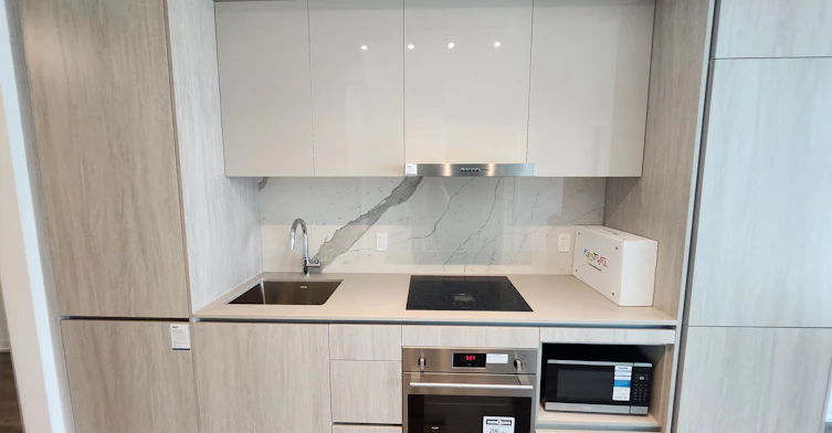 521-28 Interchange Way, Vaughan, ON, L4K 0P8 - 4