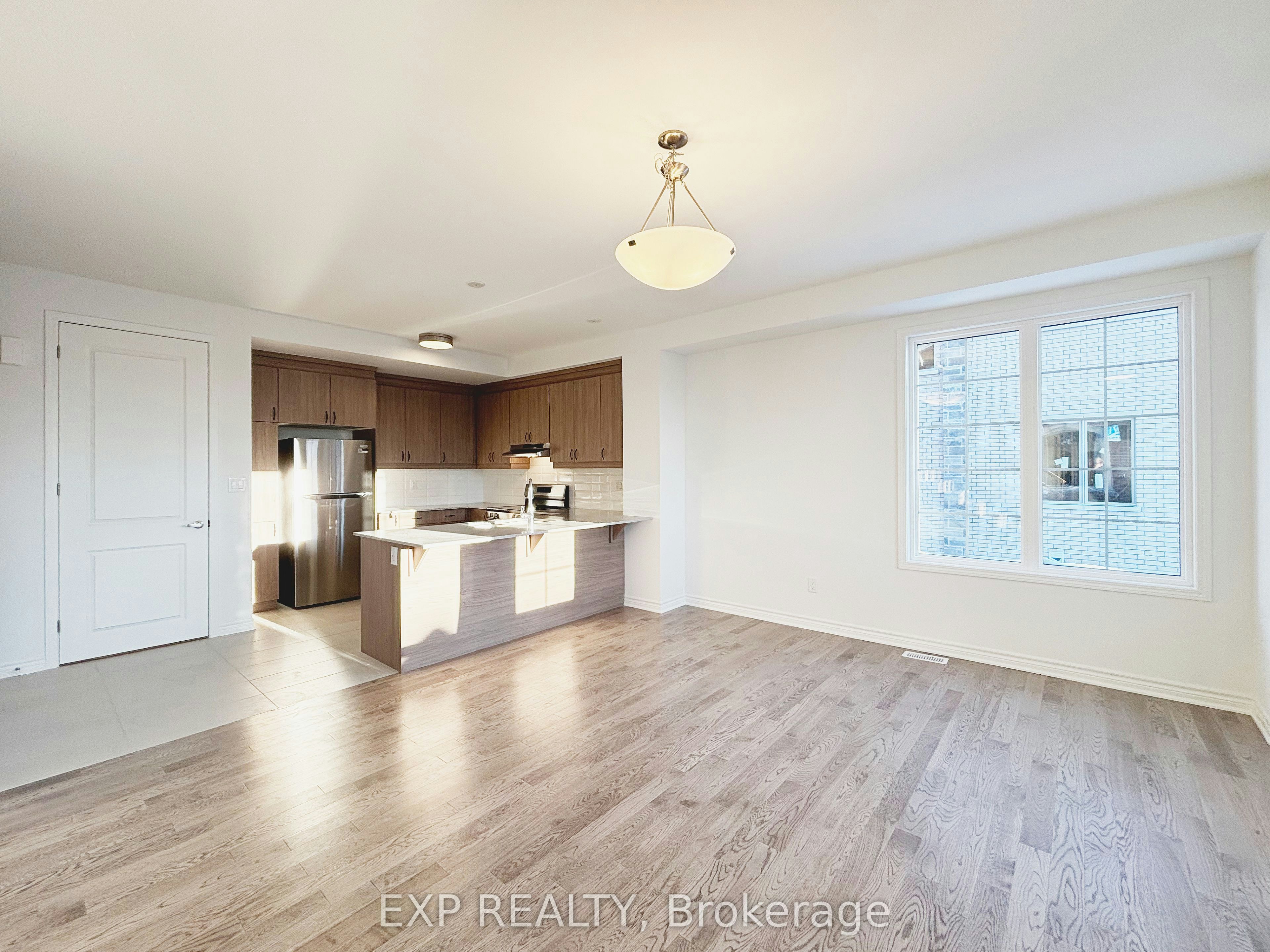 124 Azure Drive, Markham, ON, L6C 1N3 - 4