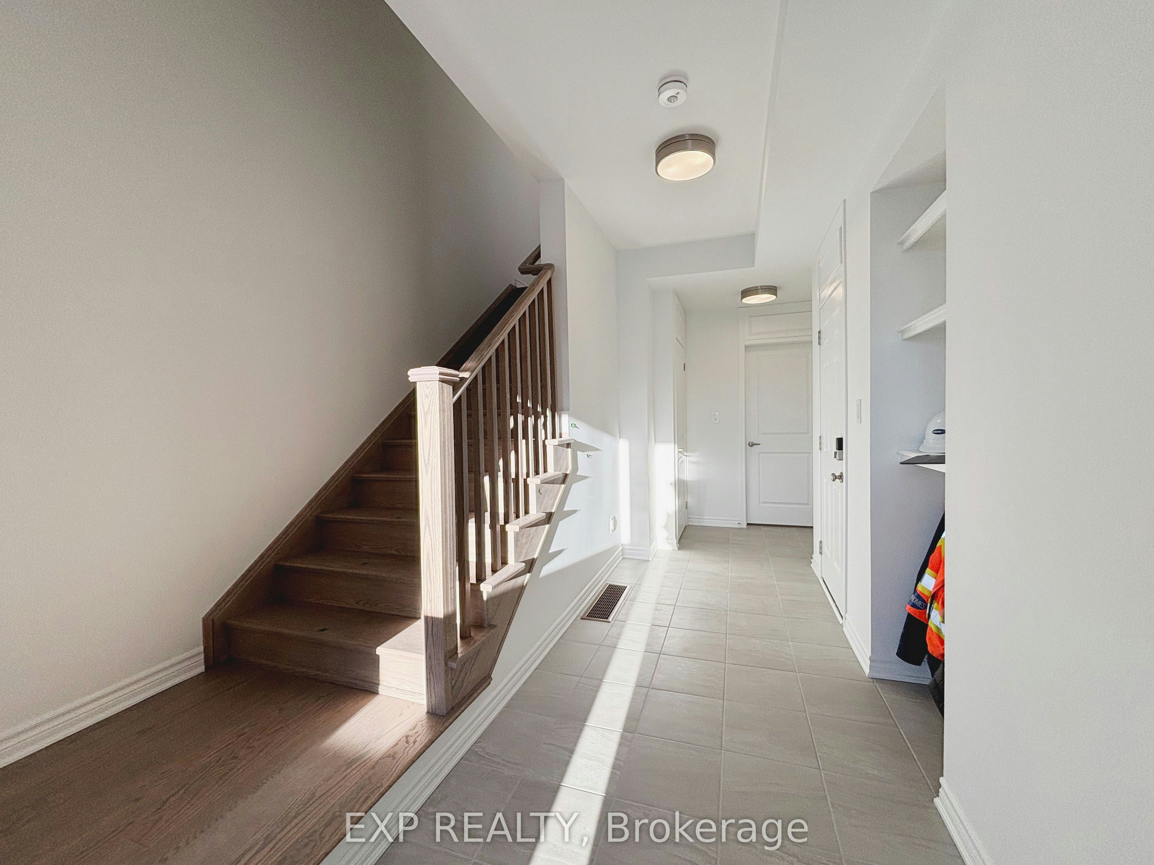 124 Azure Drive, Markham, ON, L6C 1N3 - 2