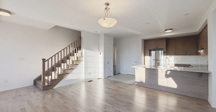 124 Azure Drive, Markham, ON, L6C 1N3 - 3